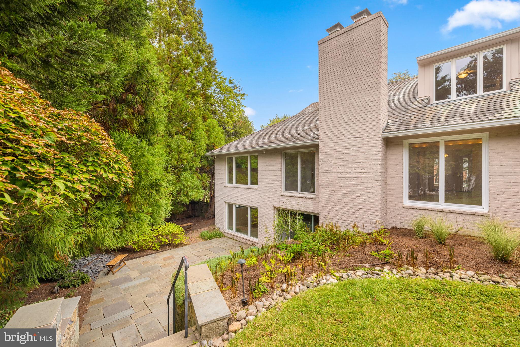 Real estate listing preview #38