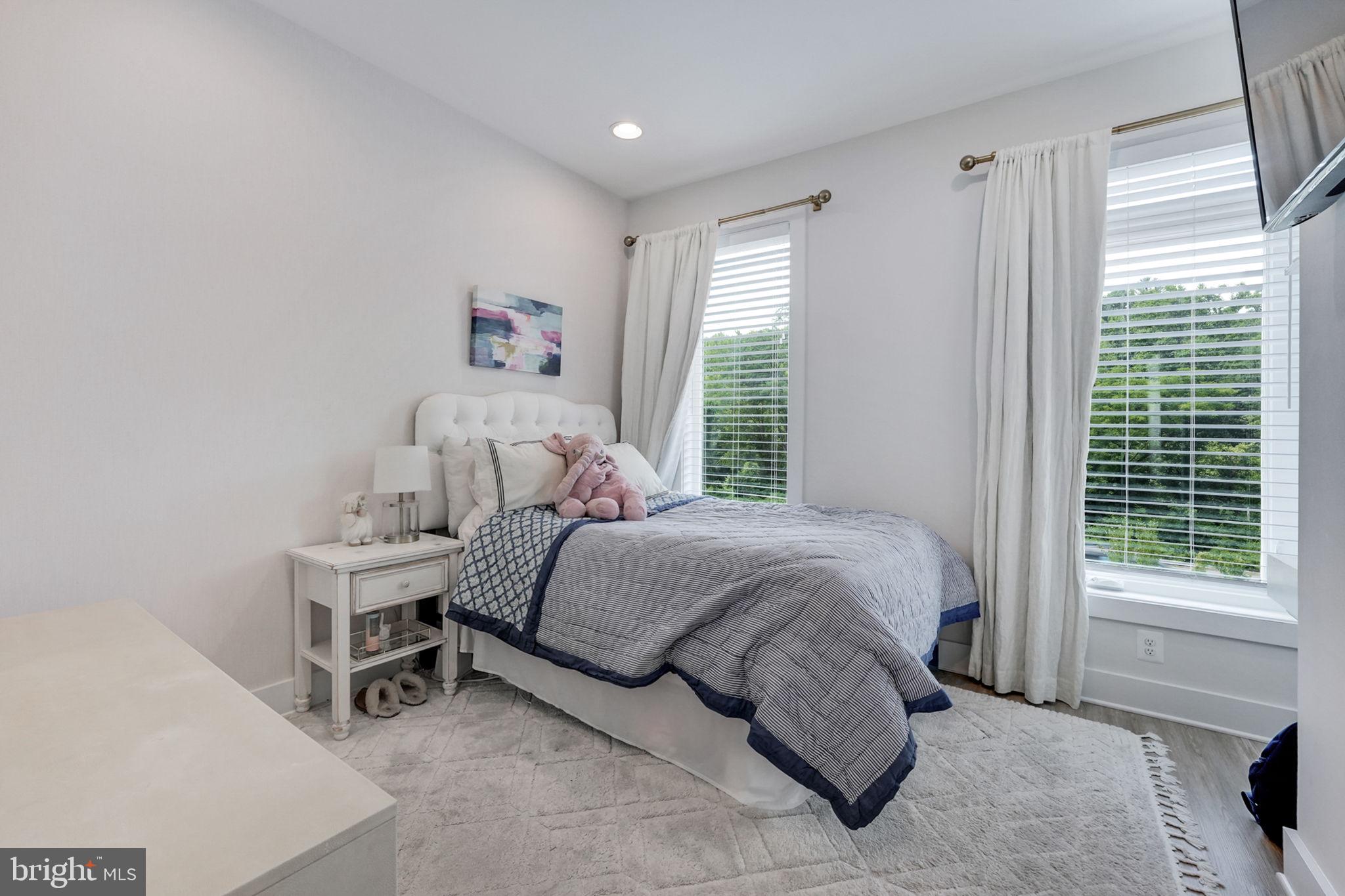 Real estate listing preview #26