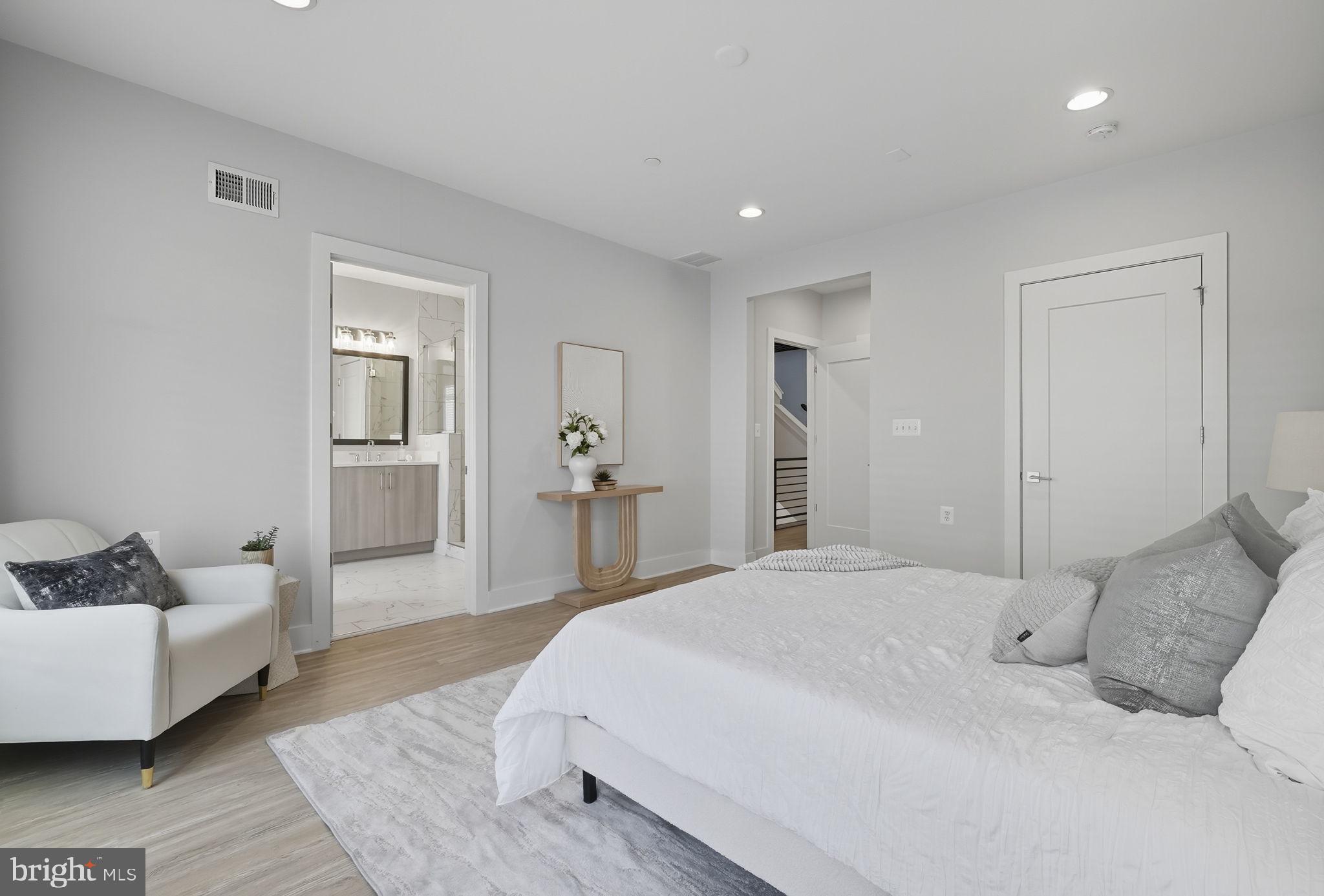 Real estate listing preview #22