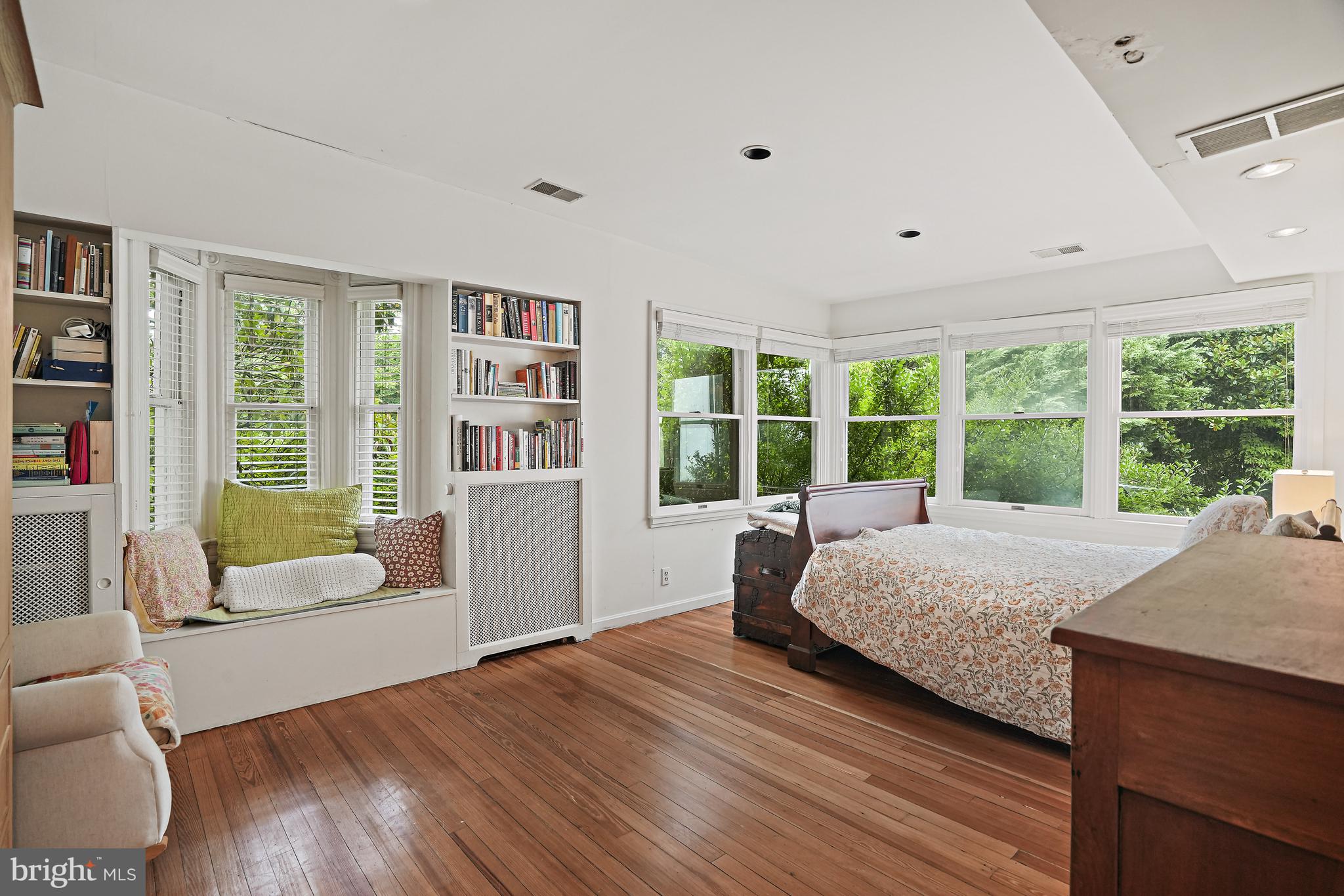 Real estate listing preview #19