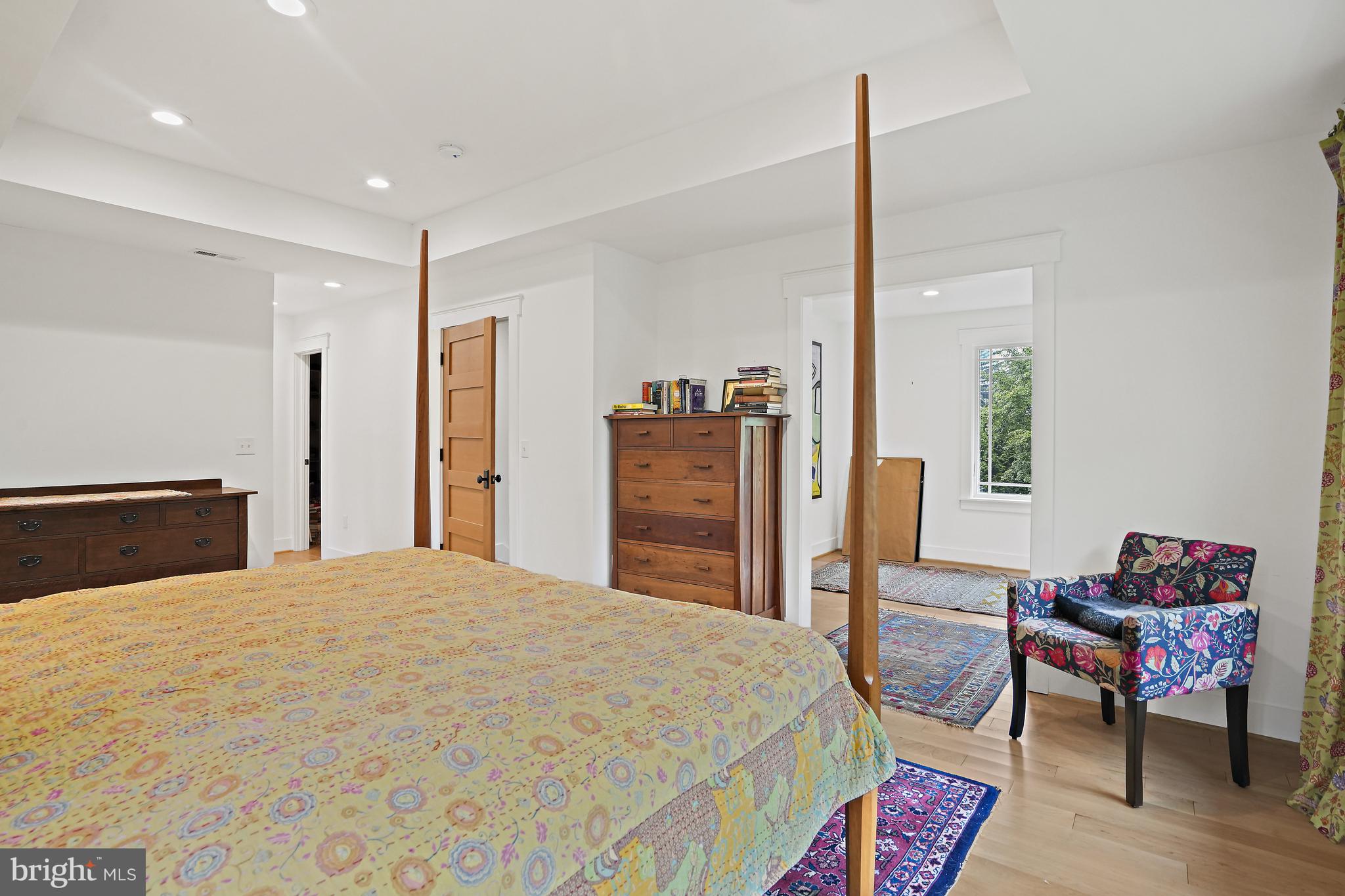 Real estate listing preview #15