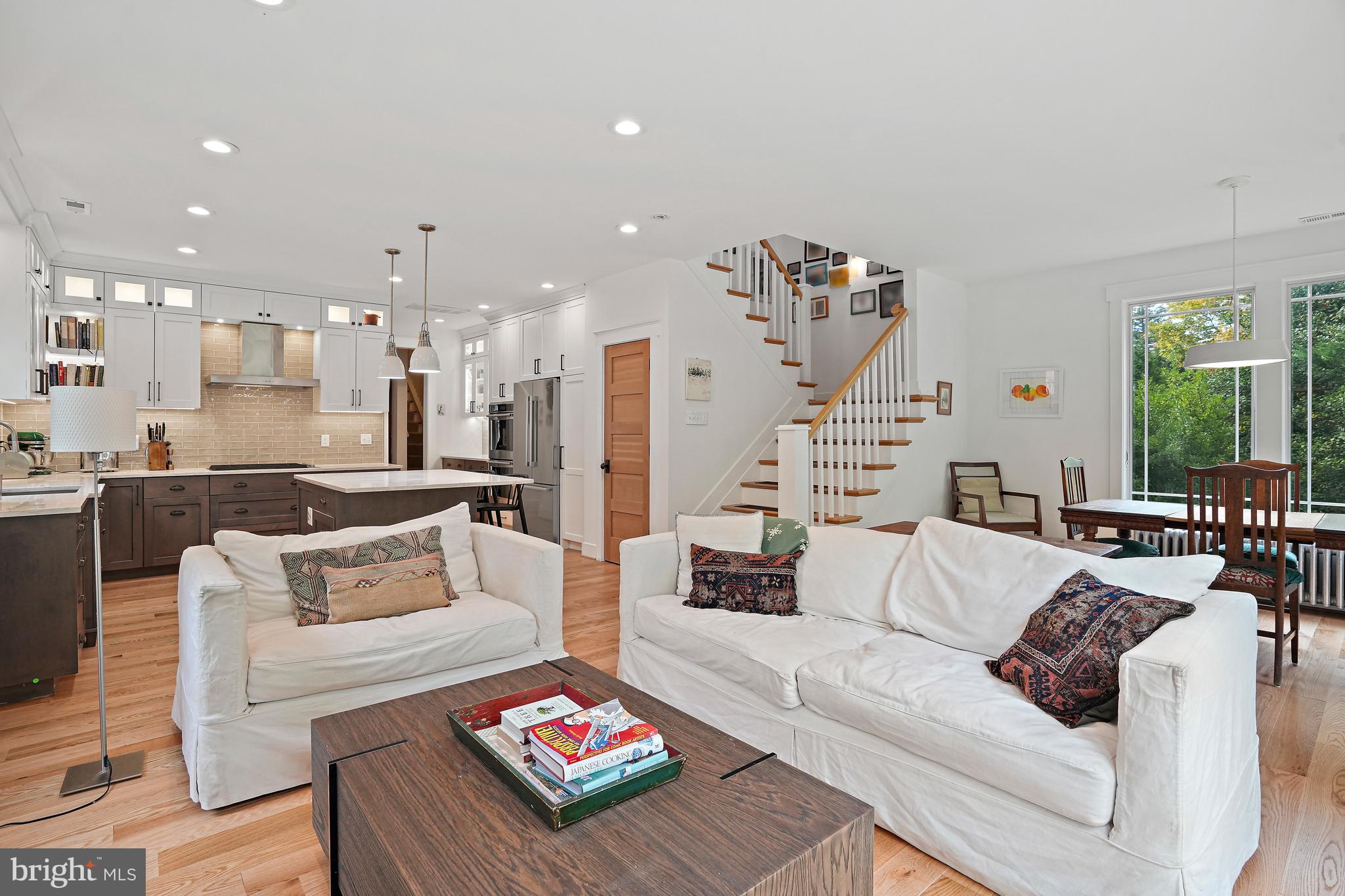 Real estate listing preview #11