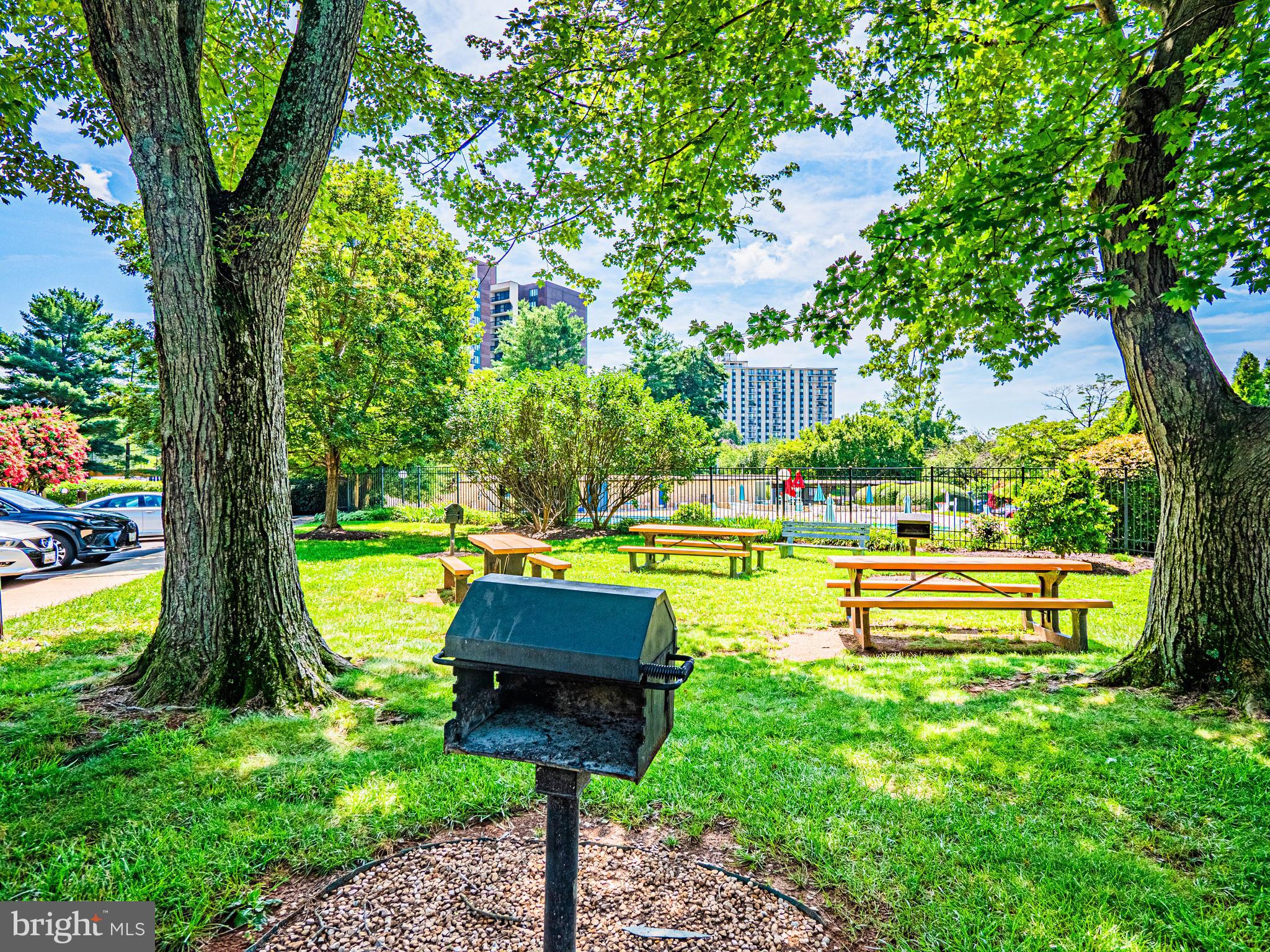 Real estate listing preview #23