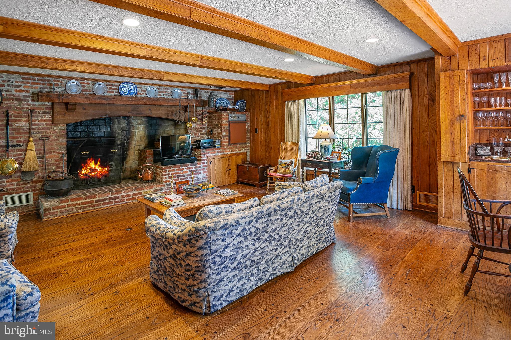 Real estate listing preview #12