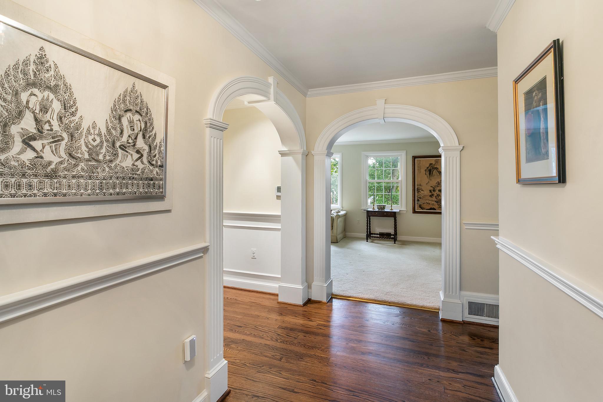 Real estate listing preview #6