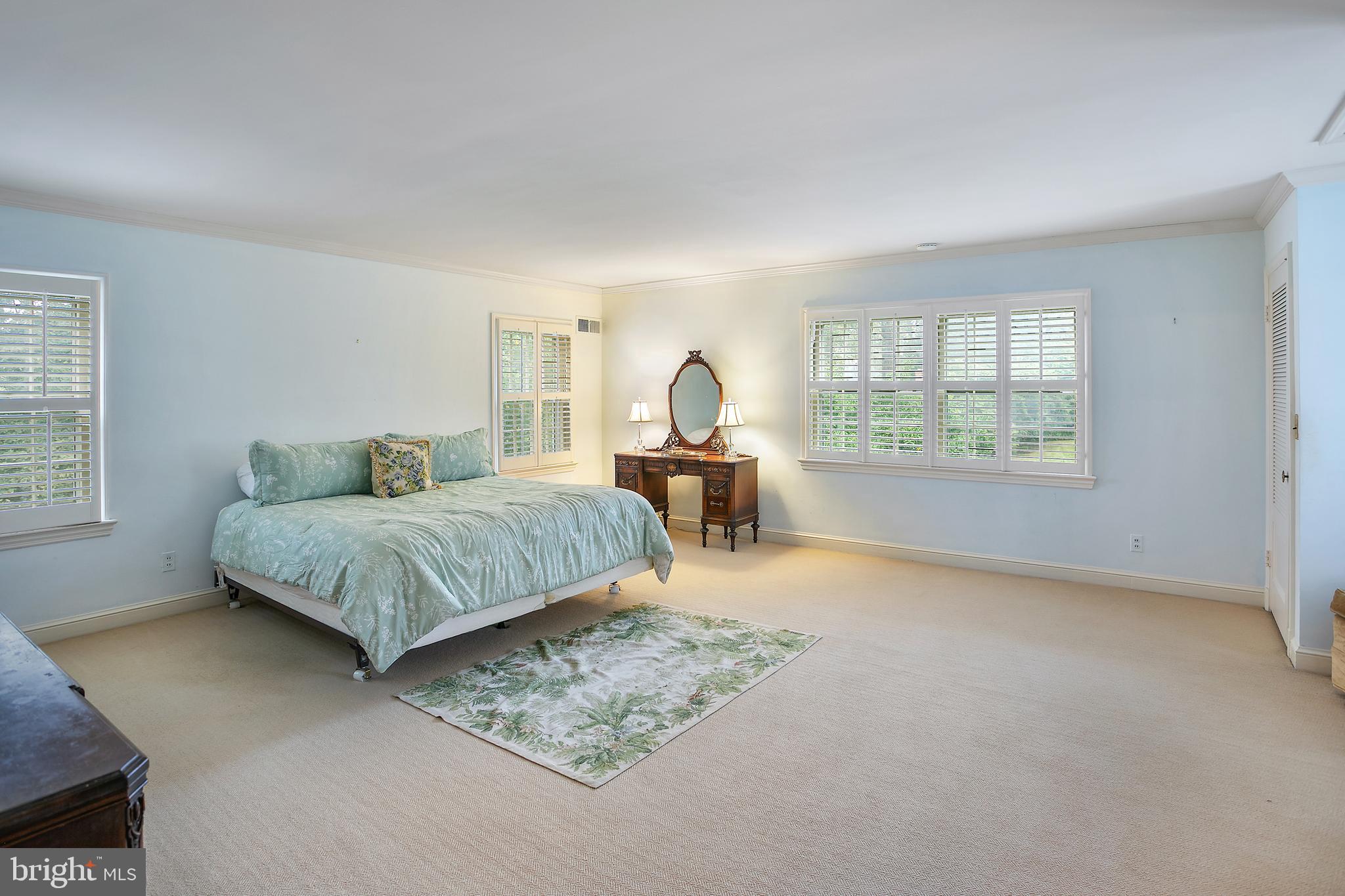 Real estate listing preview #16