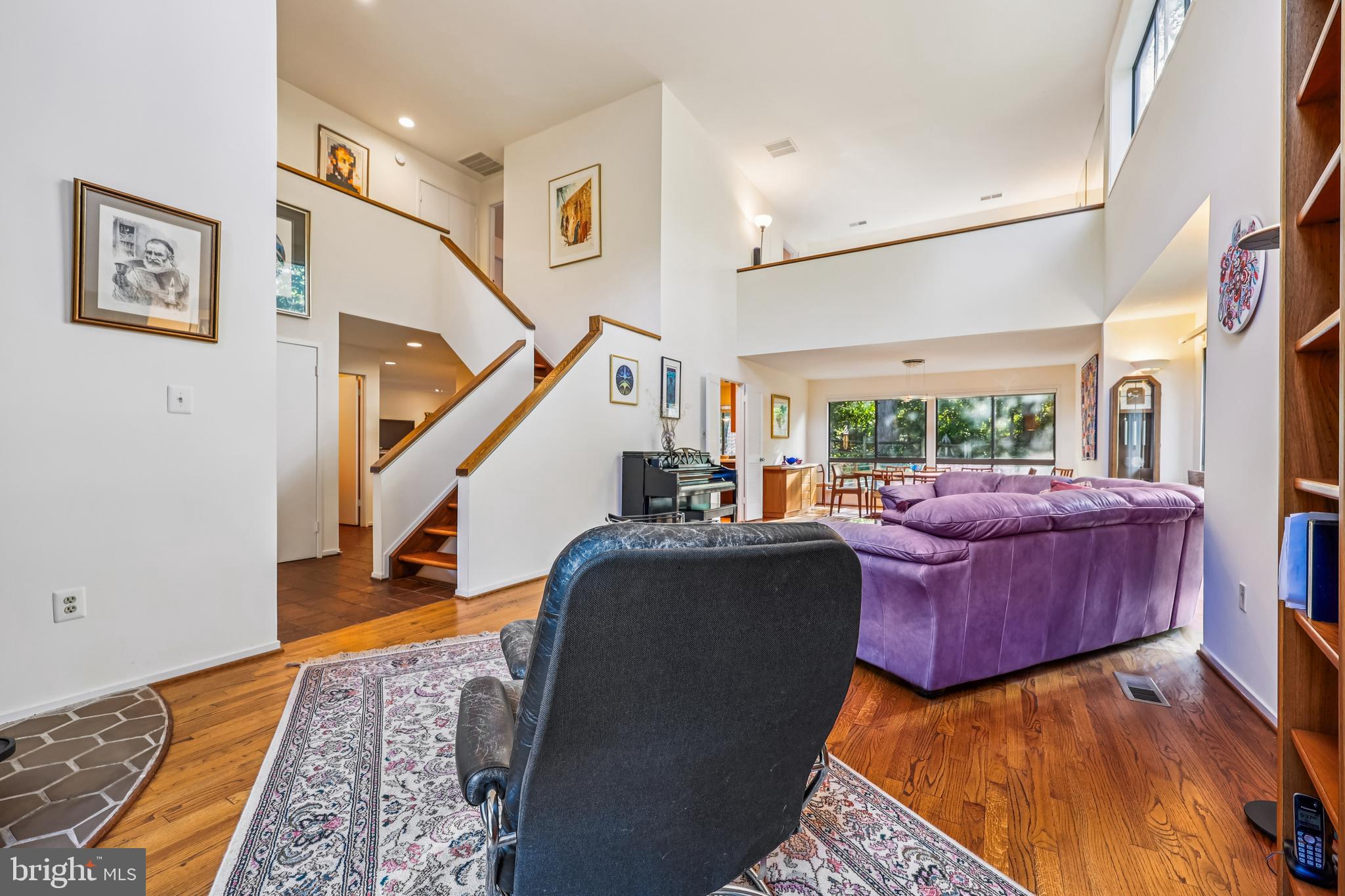 Real estate listing preview #8