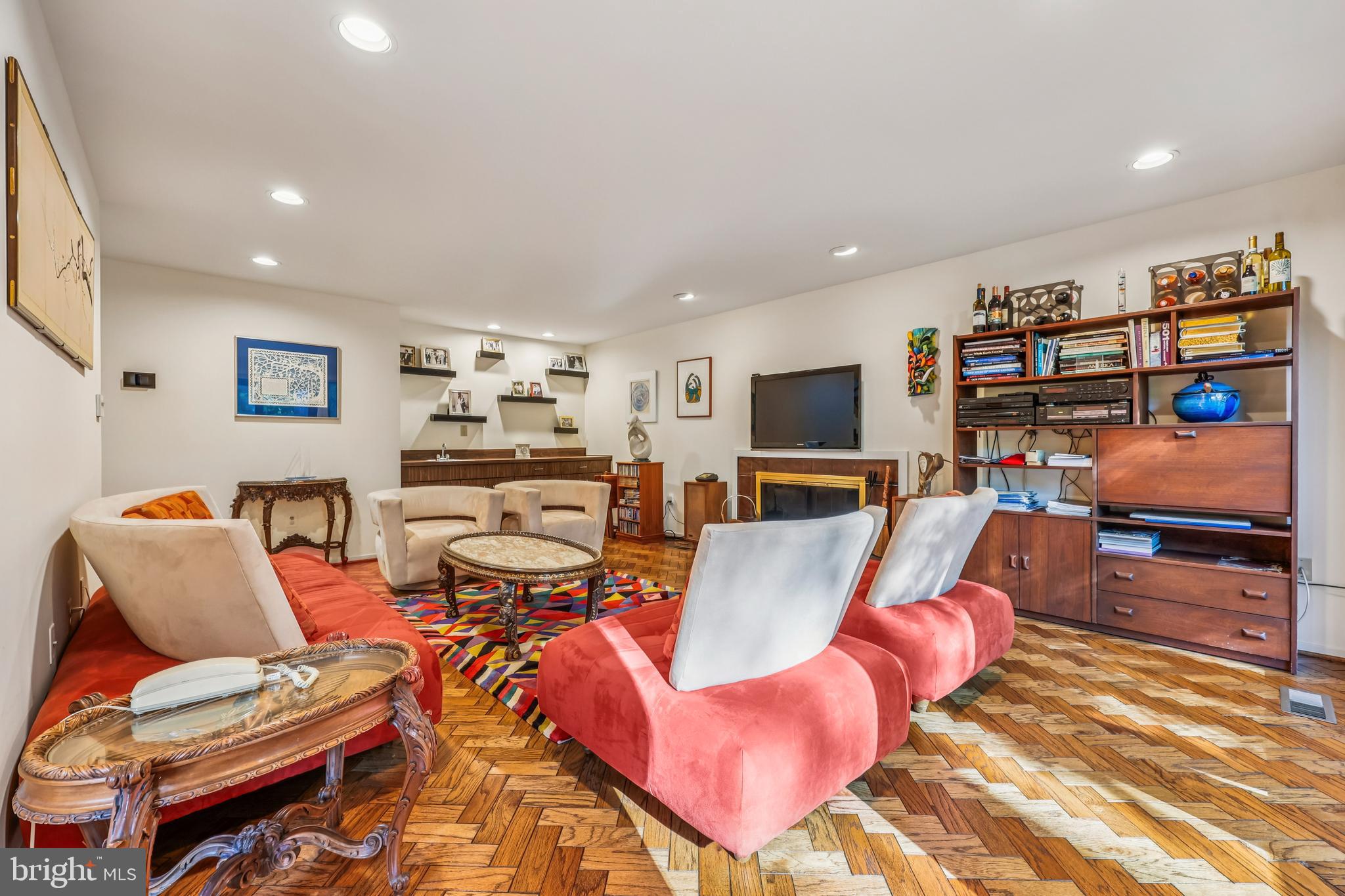 Real estate listing preview #18