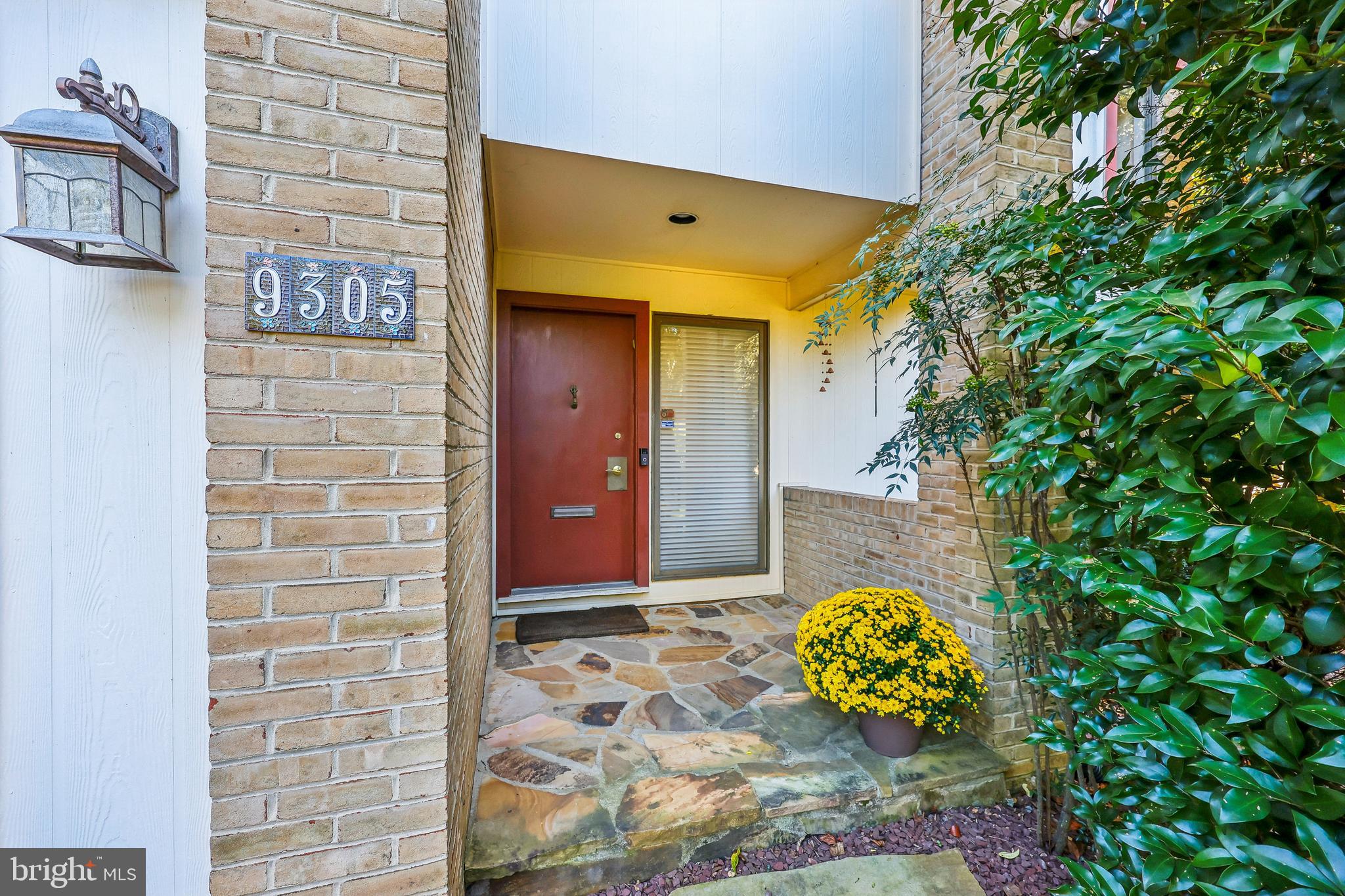 Real estate listing preview #2