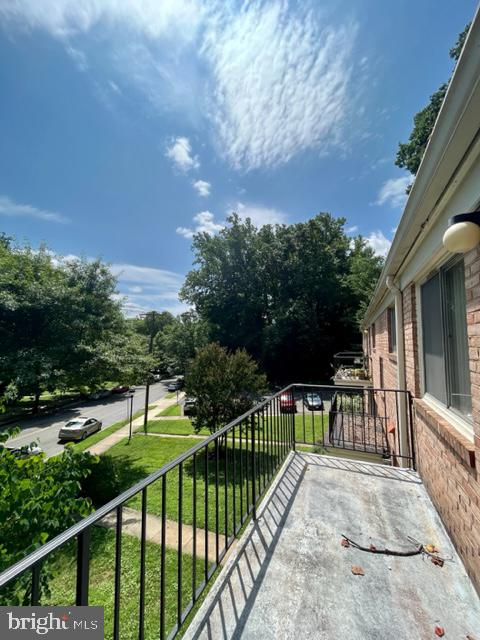 Real estate listing preview #9