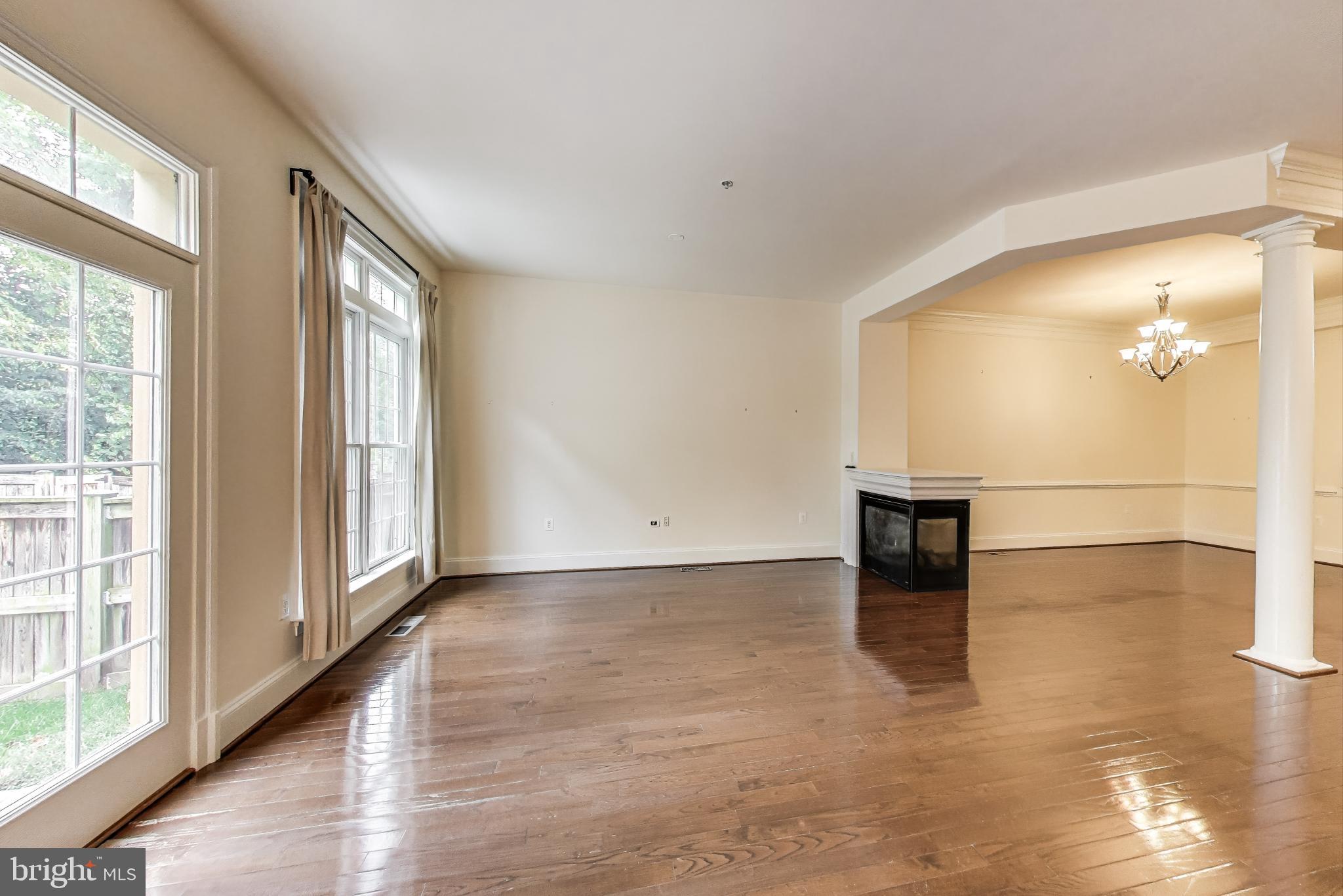 Real estate listing preview #13