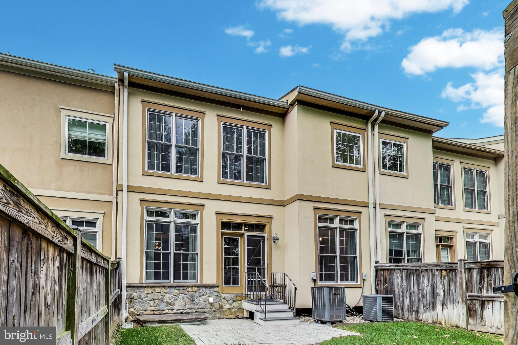 Real estate listing preview #55