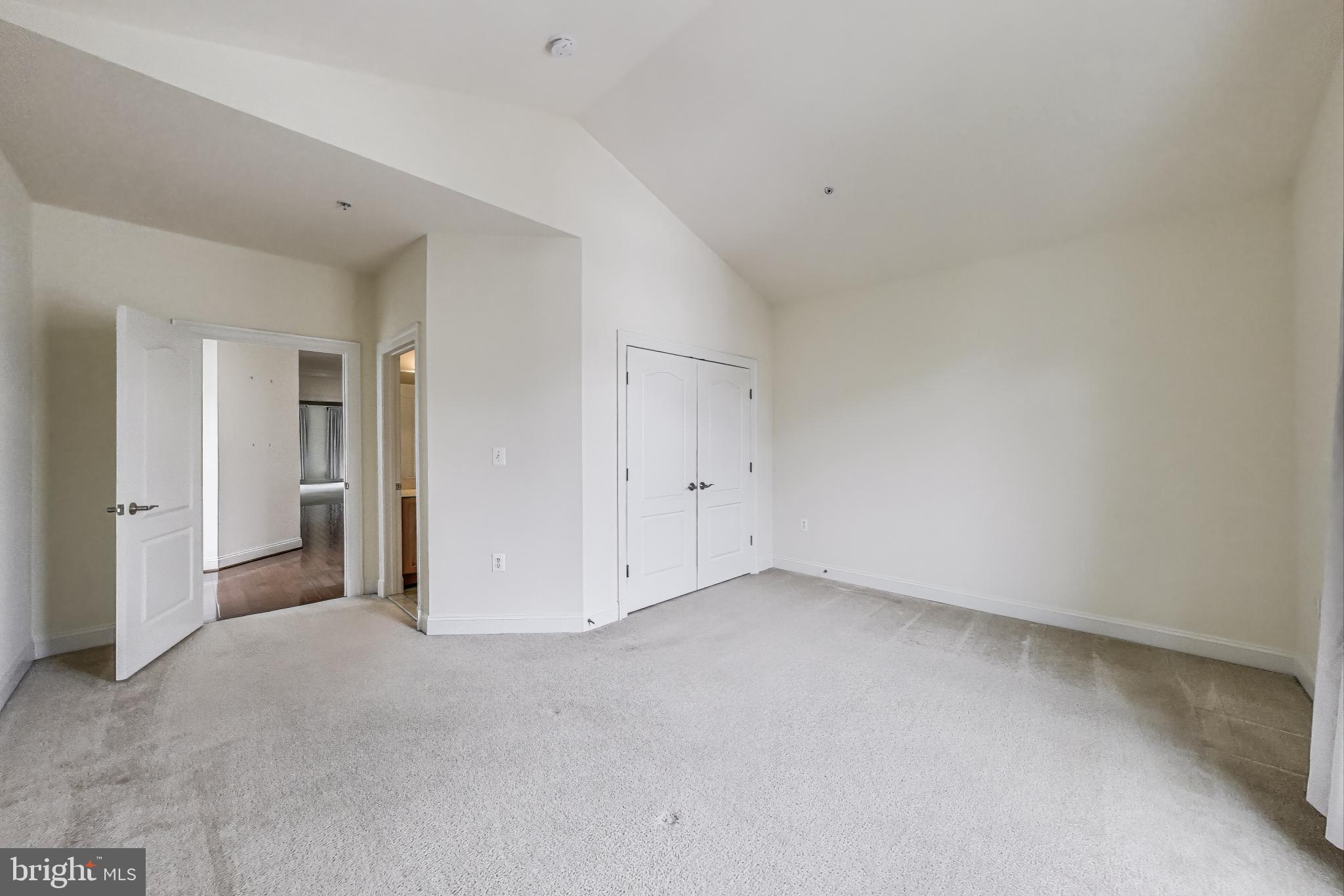 Real estate listing preview #29