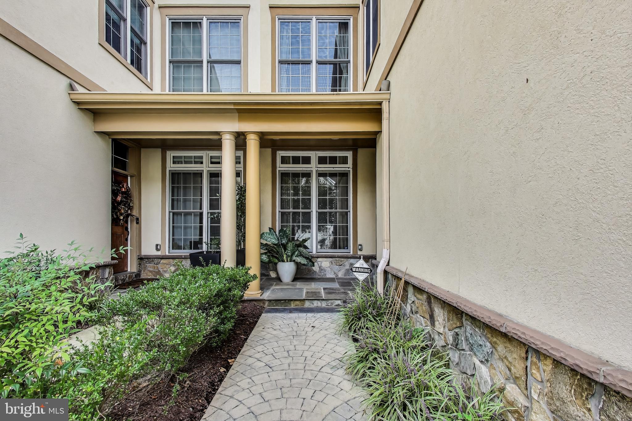 Real estate listing preview #64