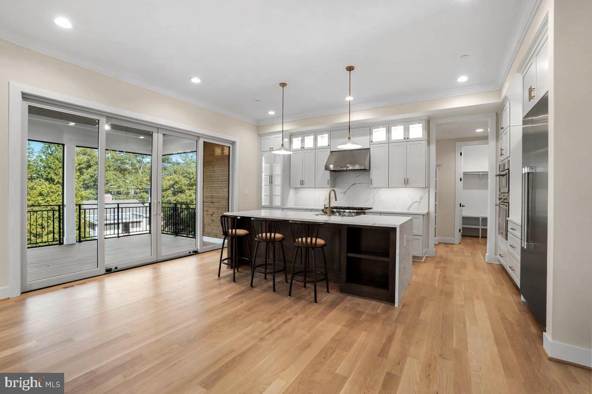 Real estate listing preview #11