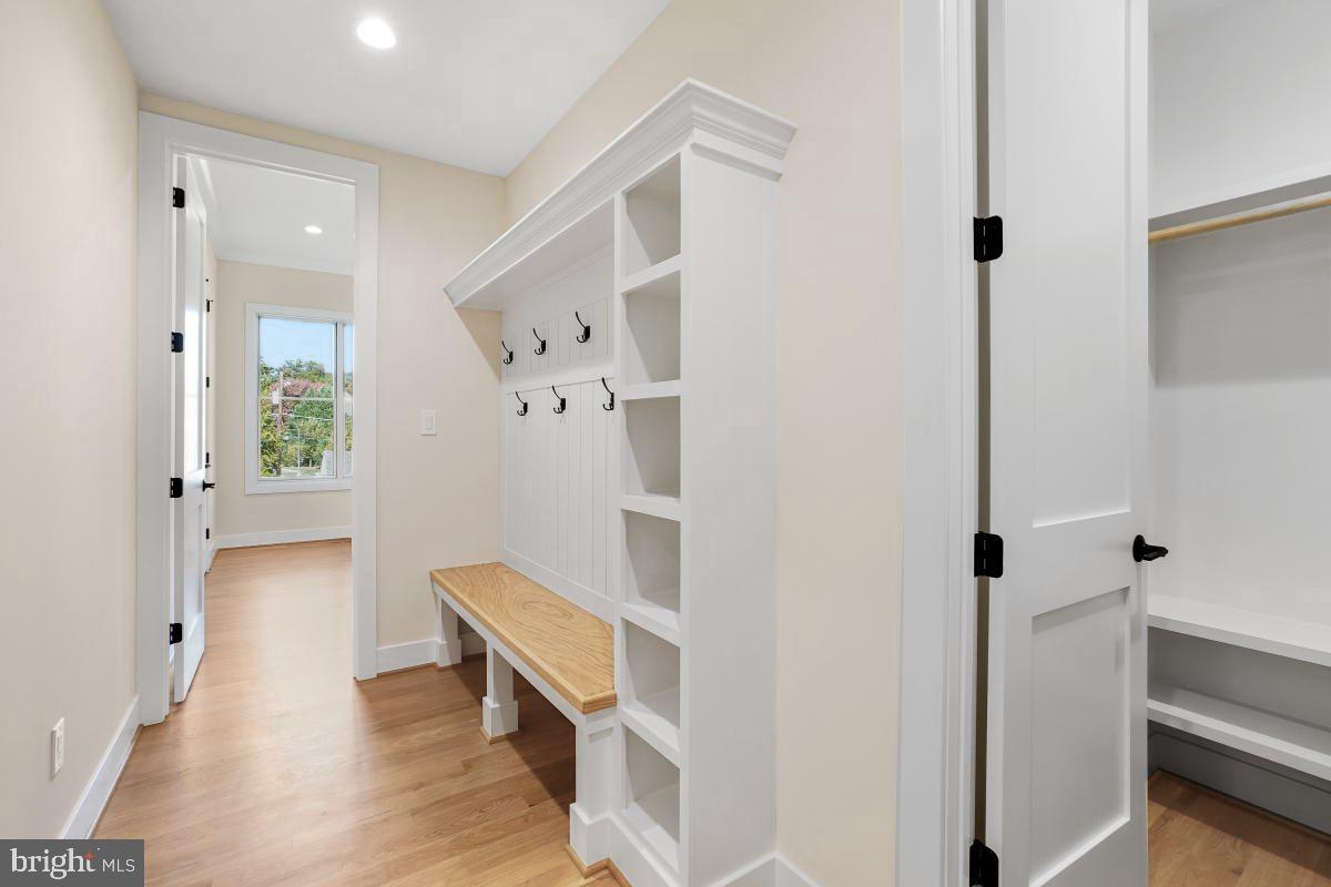 Real estate listing preview #17