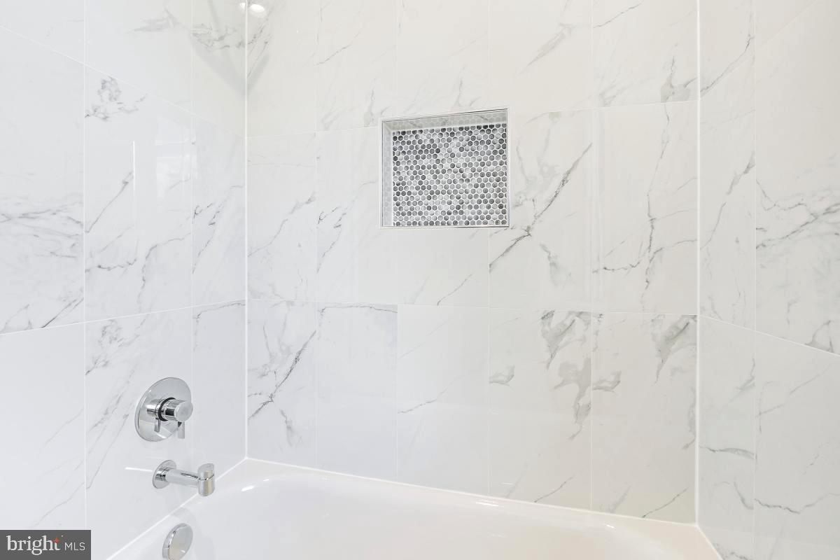 Real estate listing preview #30