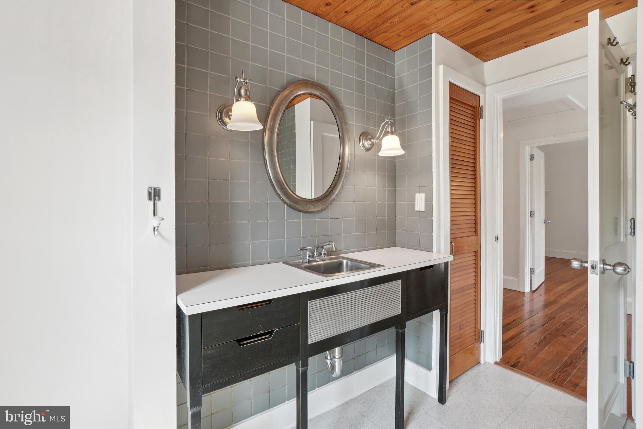 Real estate listing preview #29