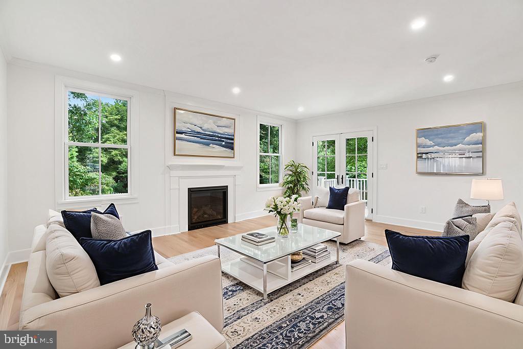 Real estate listing preview #2