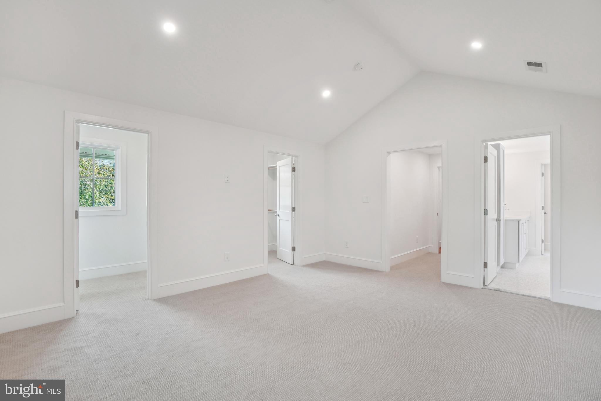 Real estate listing preview #32