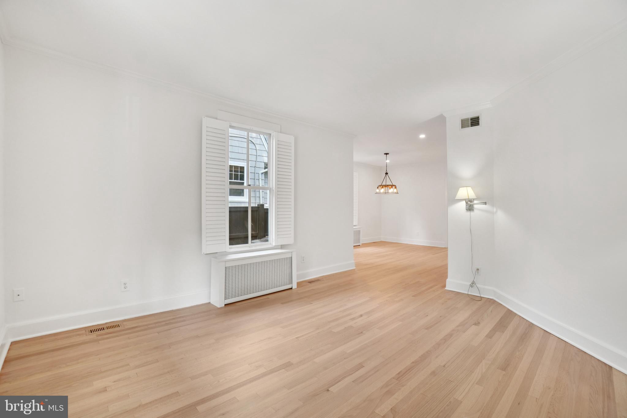 Real estate listing preview #9