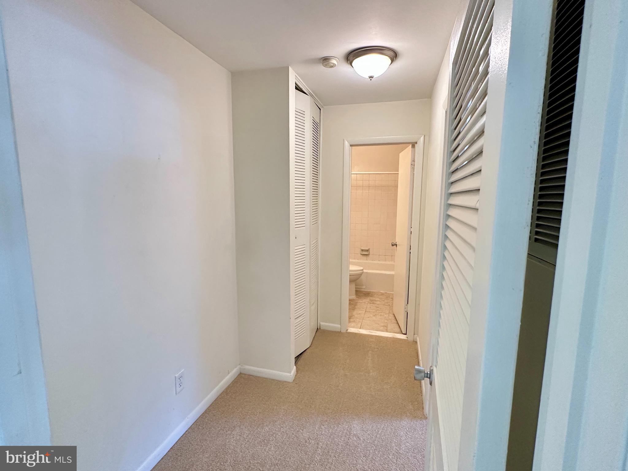 Real estate listing preview #7