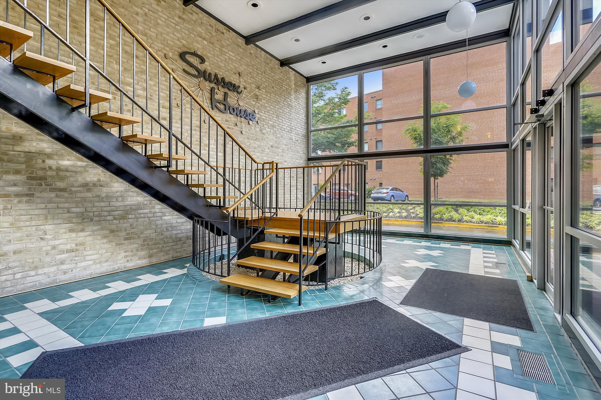 Real estate listing preview #3