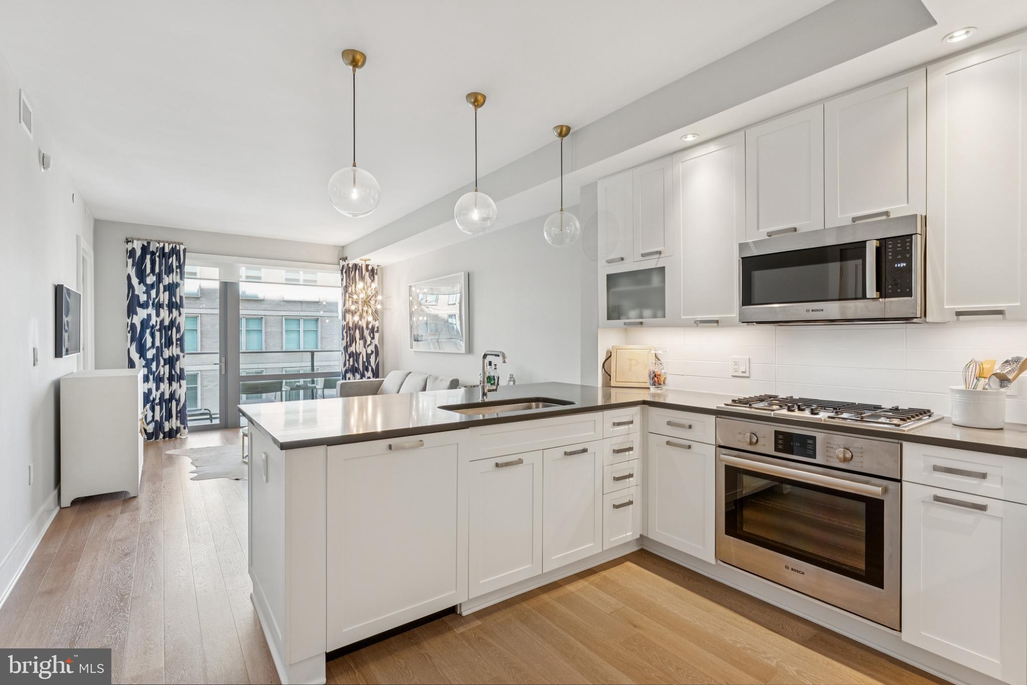 Real estate listing preview #3