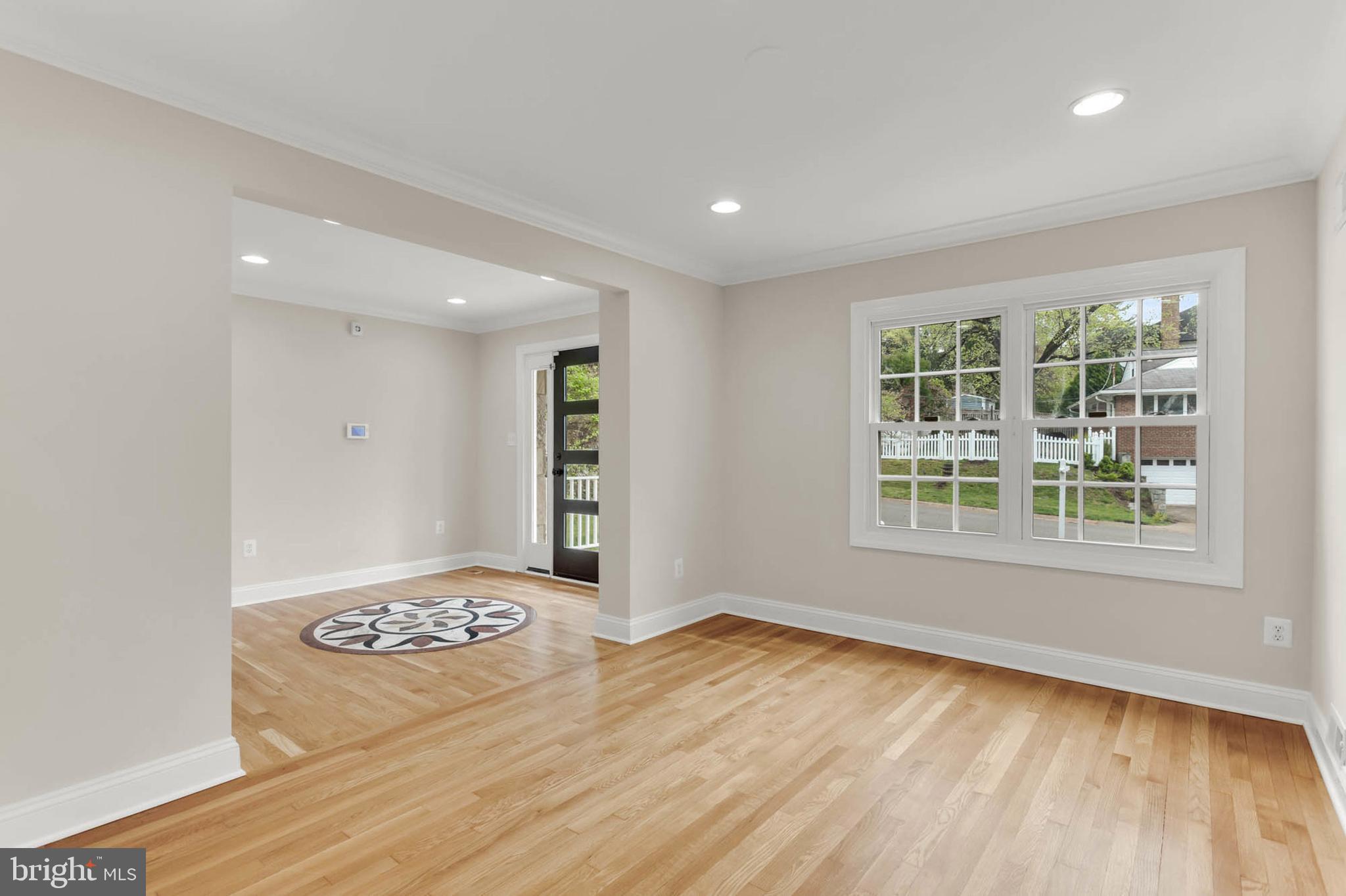 Real estate listing preview #7