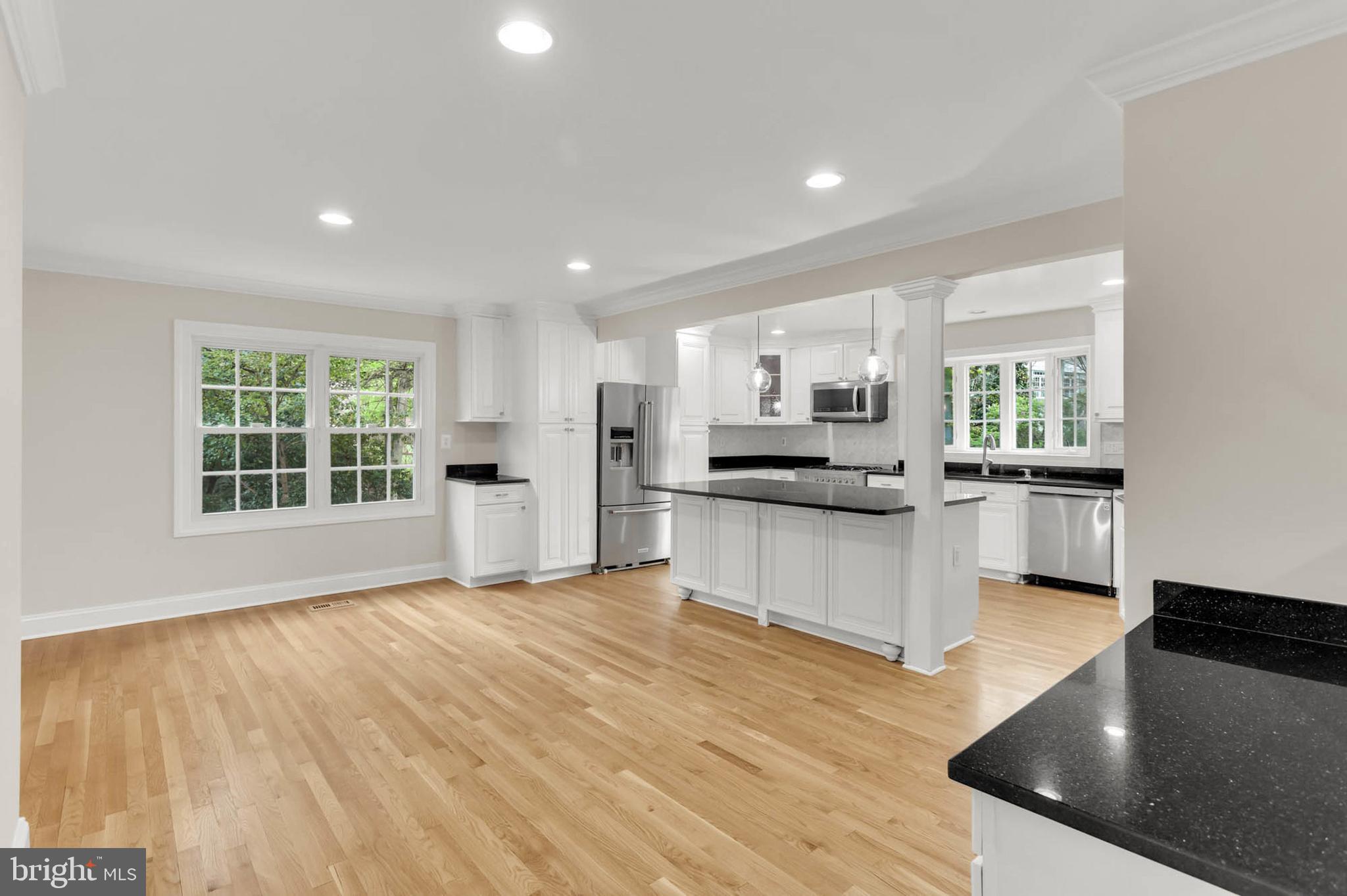 Real estate listing preview #9