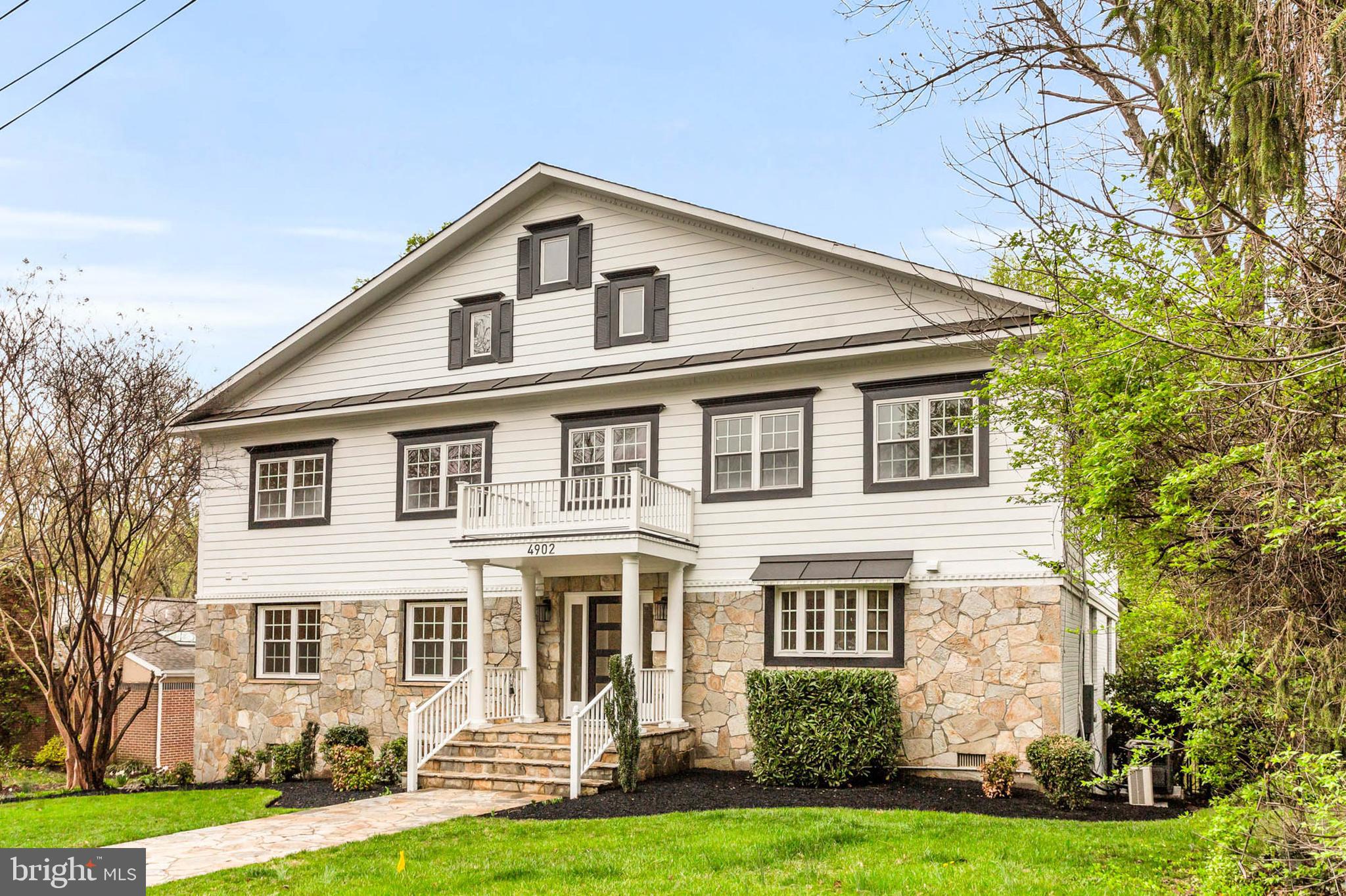 Real estate listing preview #4