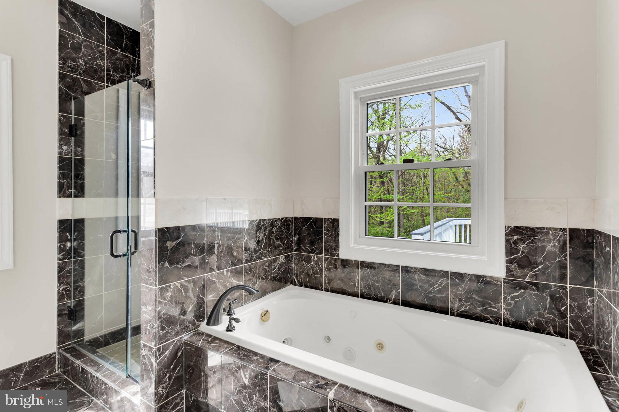 Real estate listing preview #29