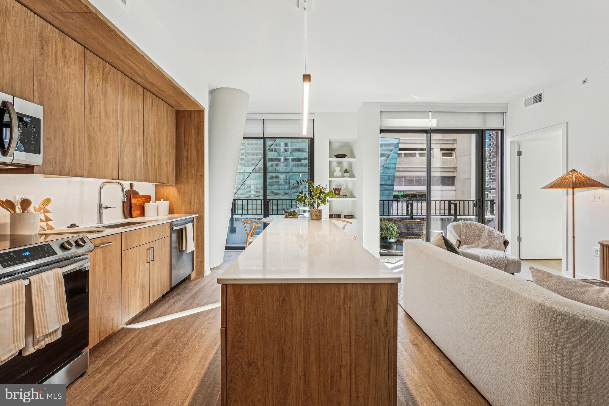 Real estate listing preview #1