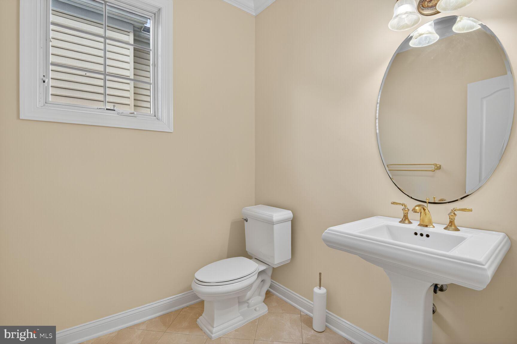 Real estate listing preview #9