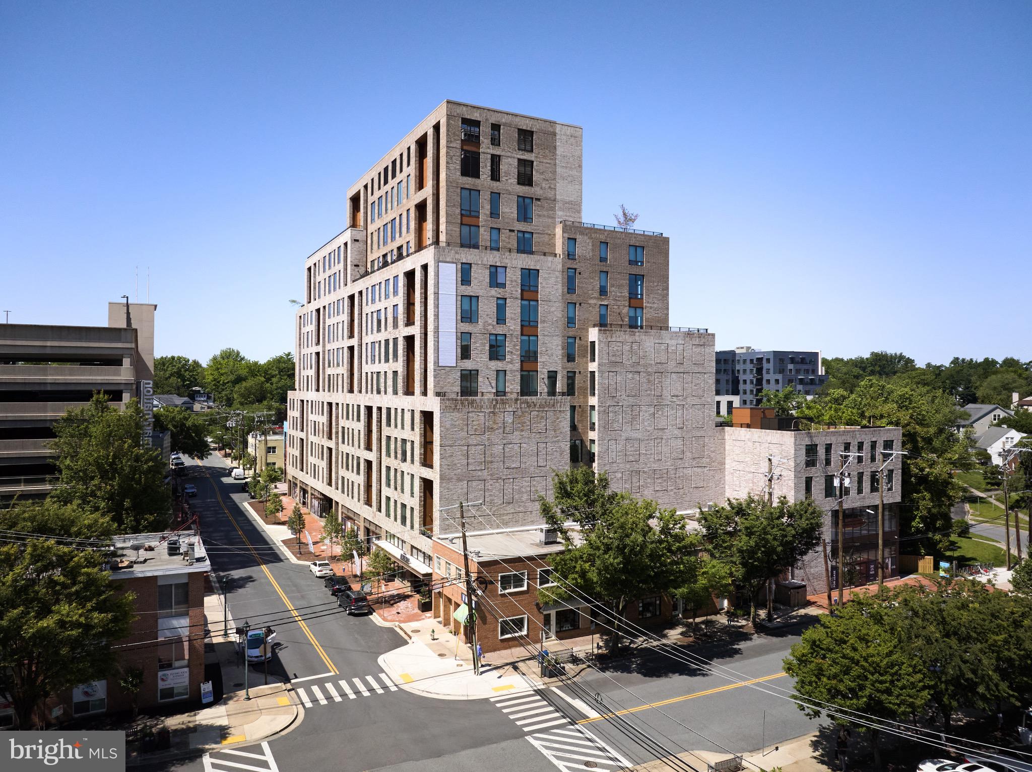 Real estate listing preview #6