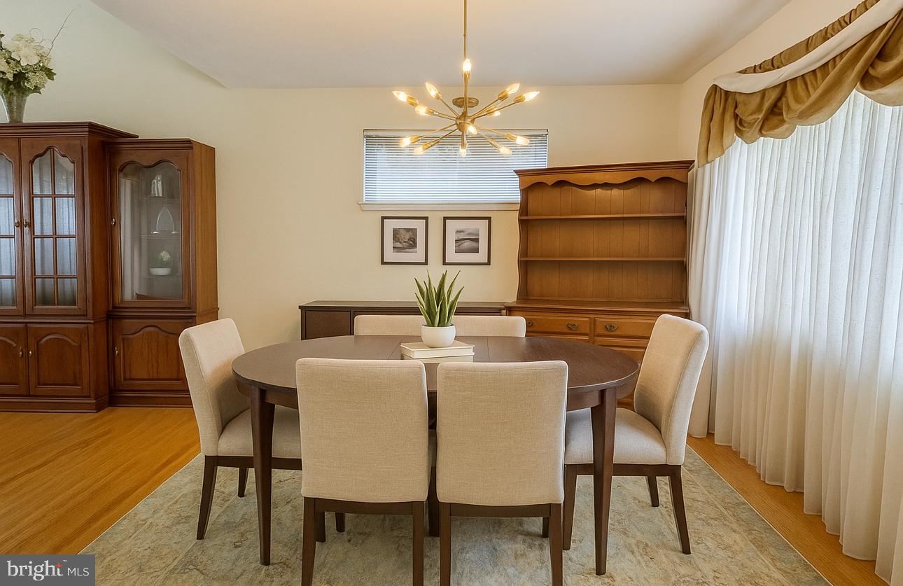 Real estate listing preview #2