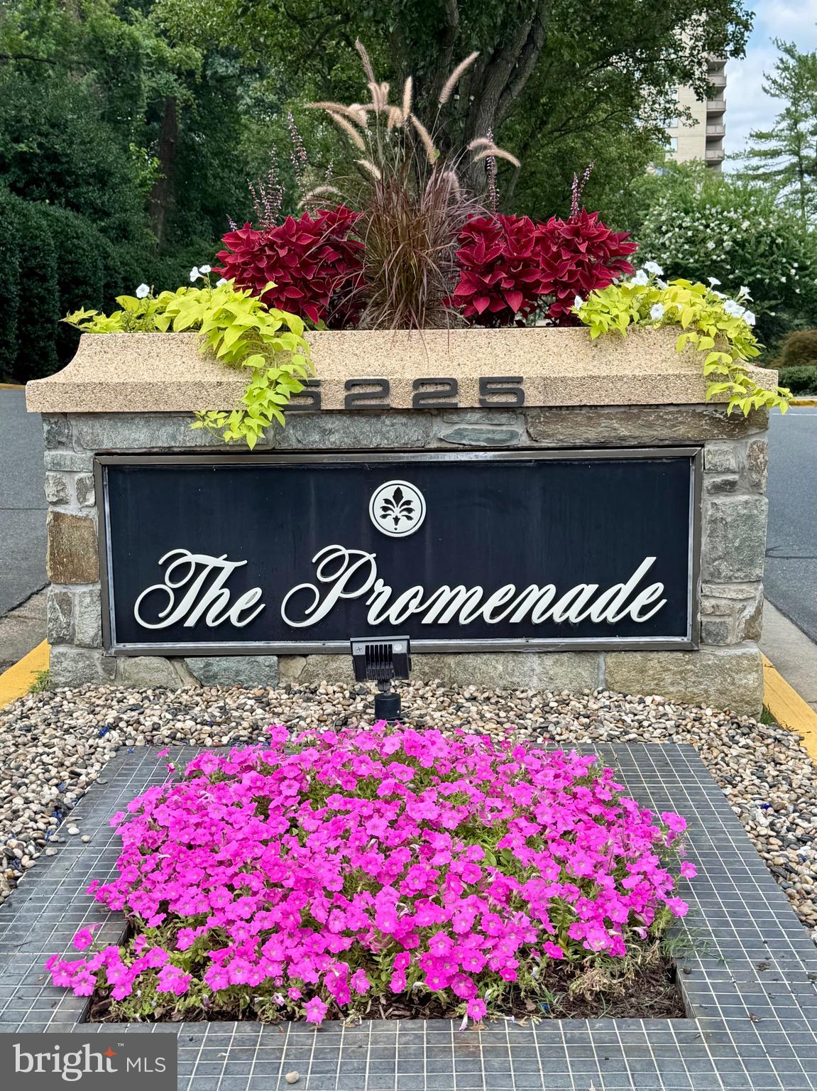 Real estate listing preview #3