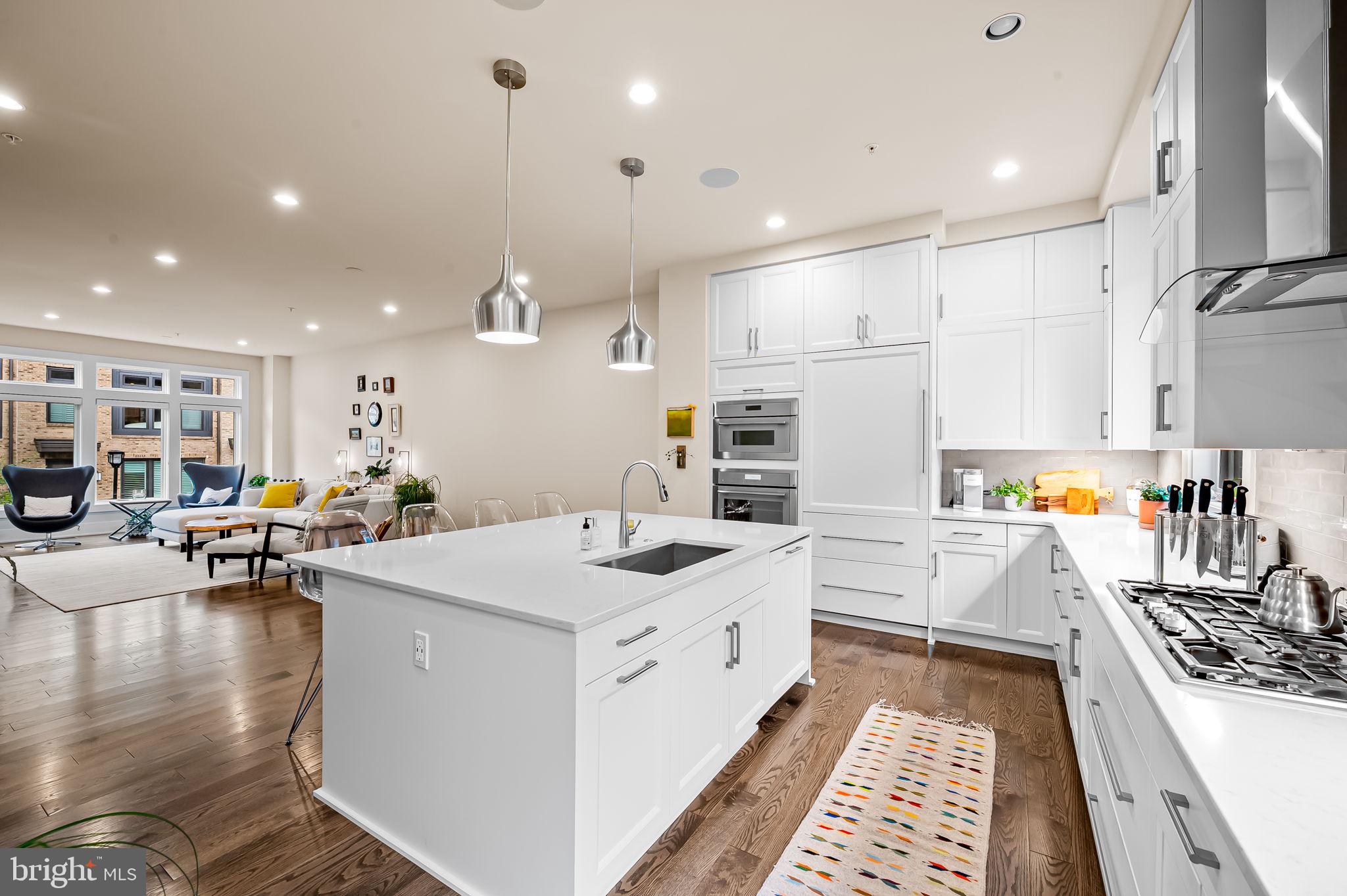 Real estate listing preview #16