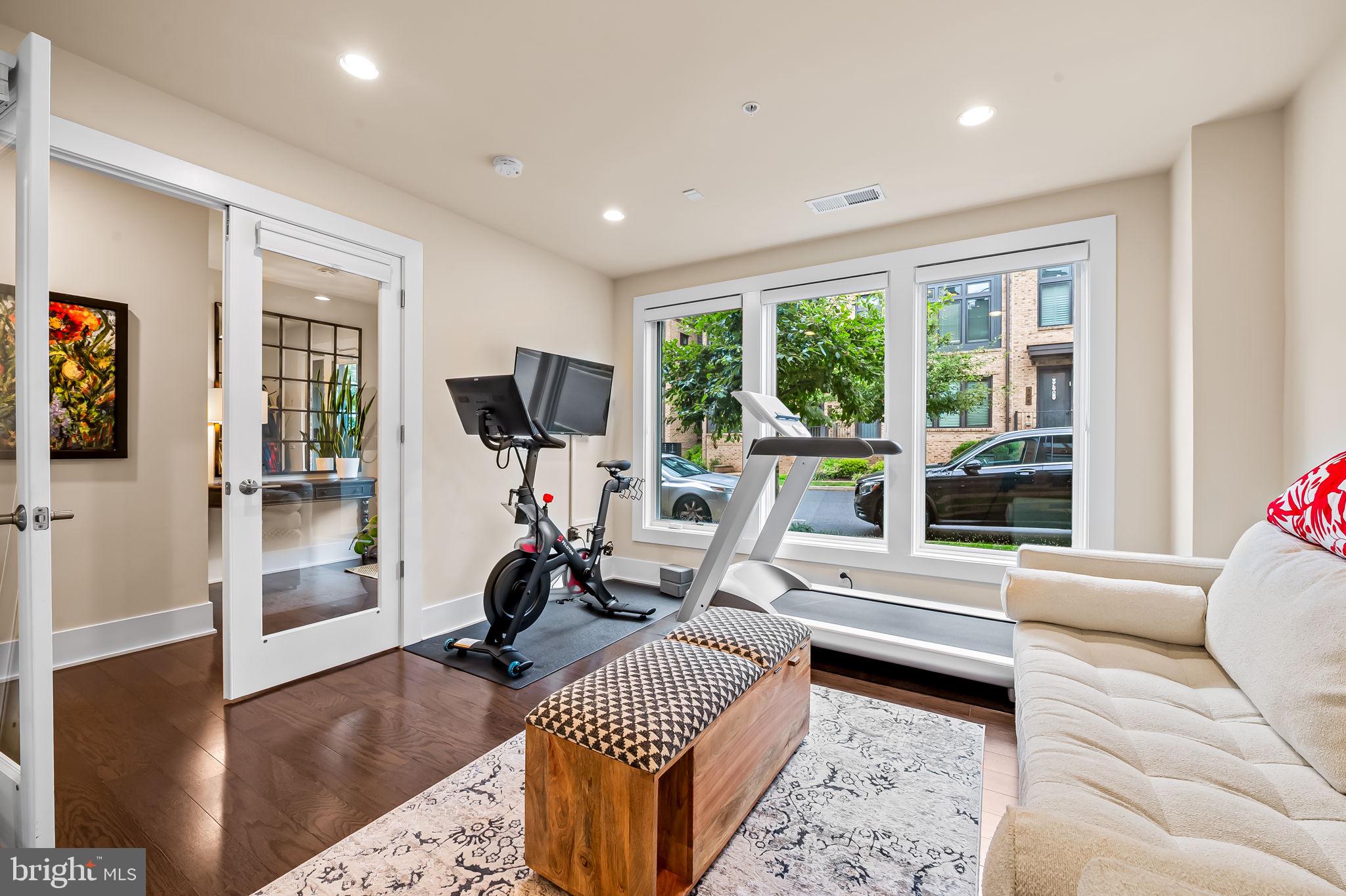 Real estate listing preview #10