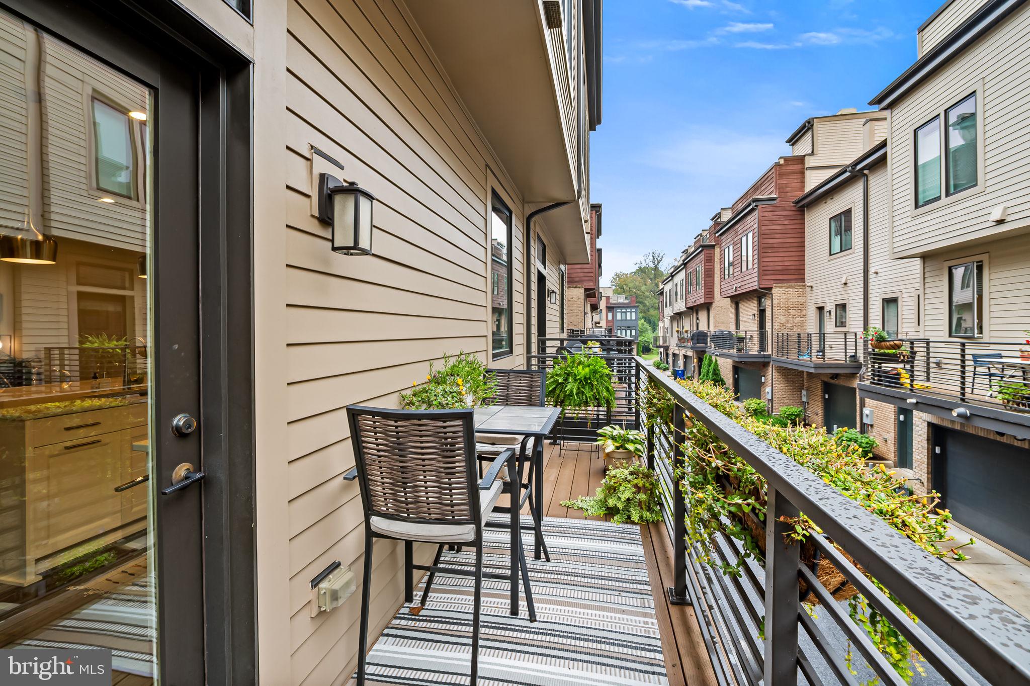 Real estate listing preview #25