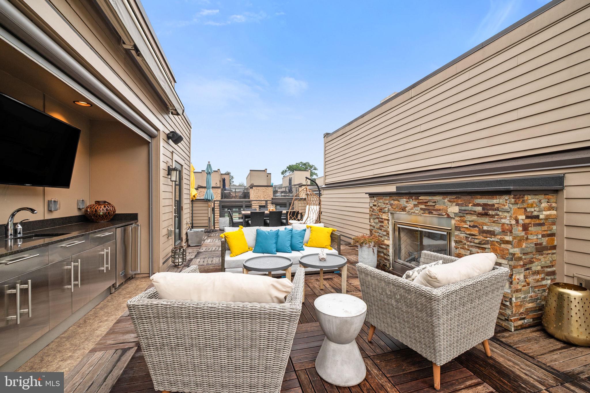 Real estate listing preview #3