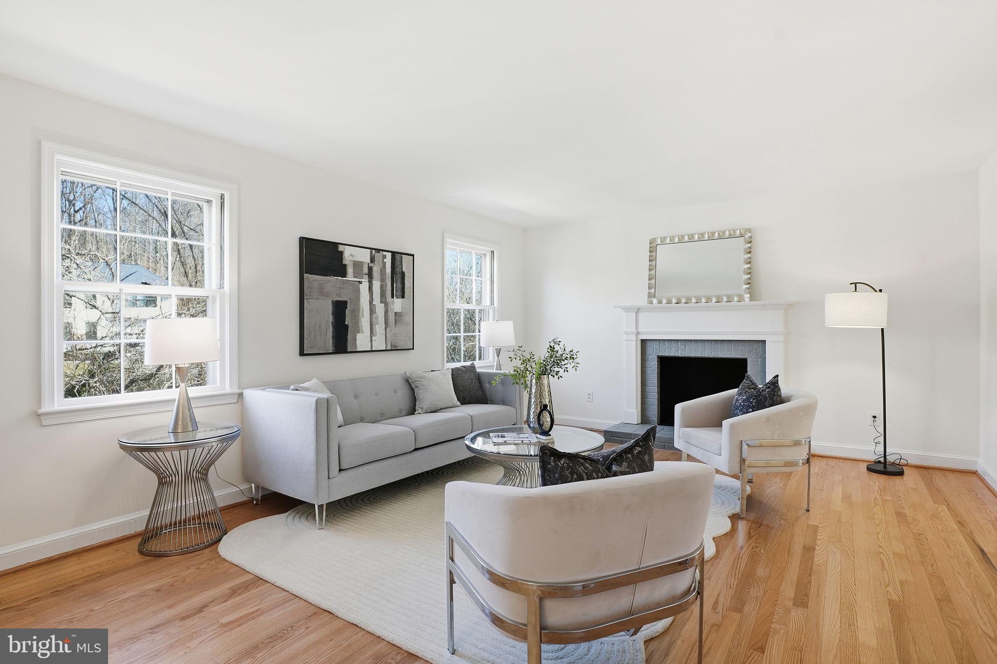 Real estate listing preview #4