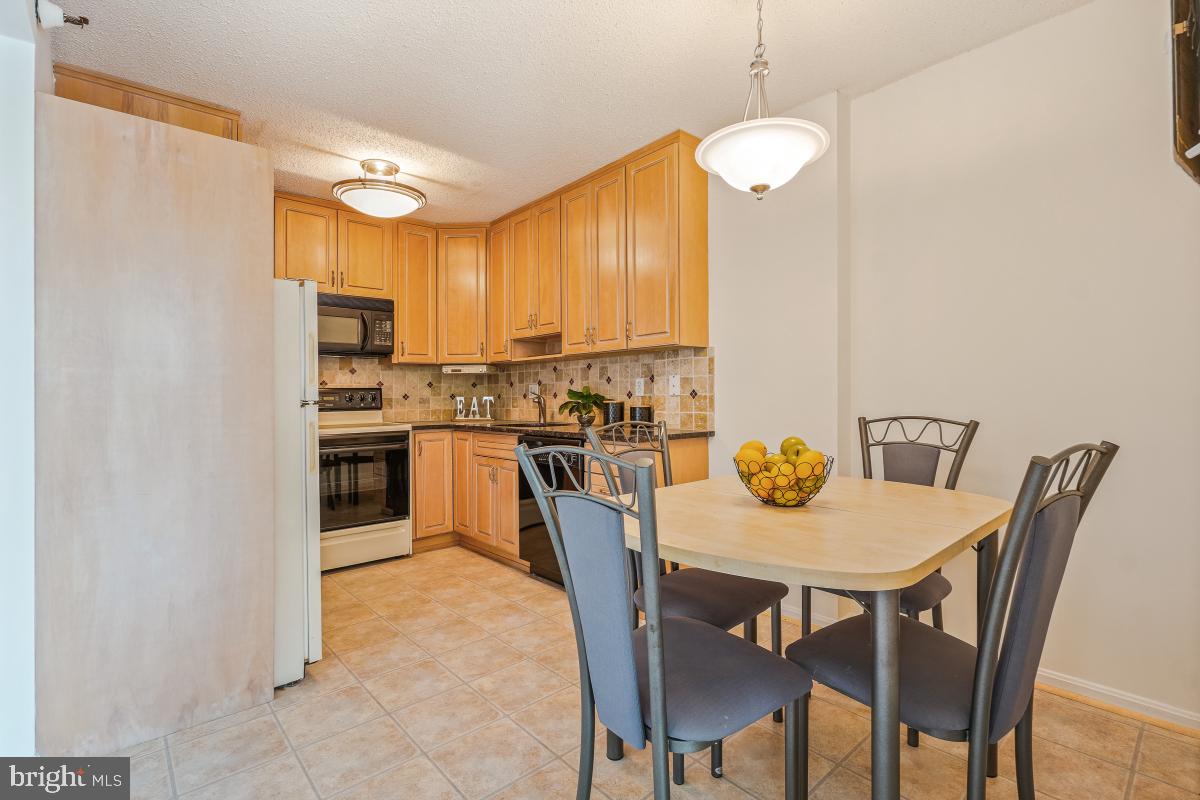 Real estate listing preview #17