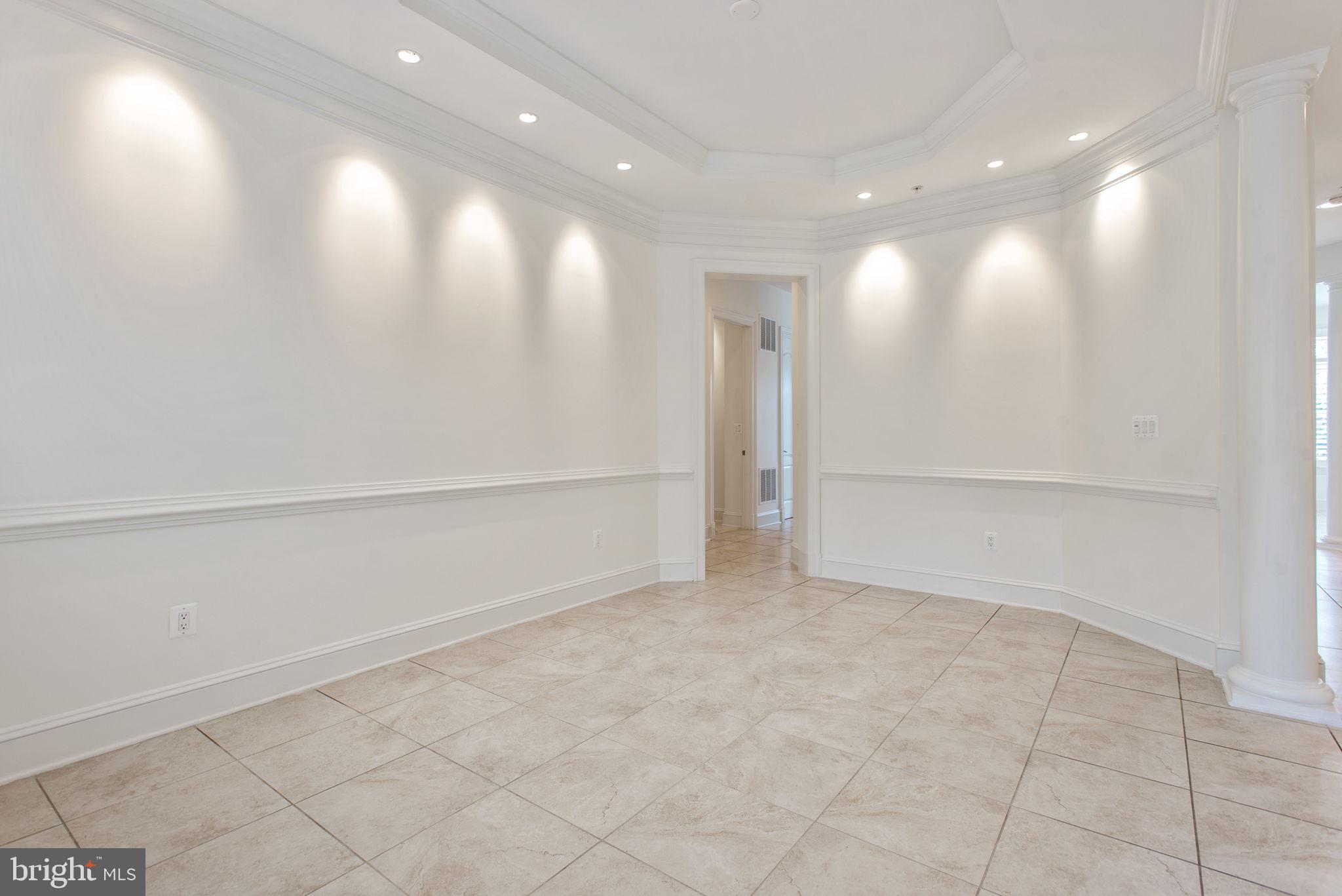 Real estate listing preview #8