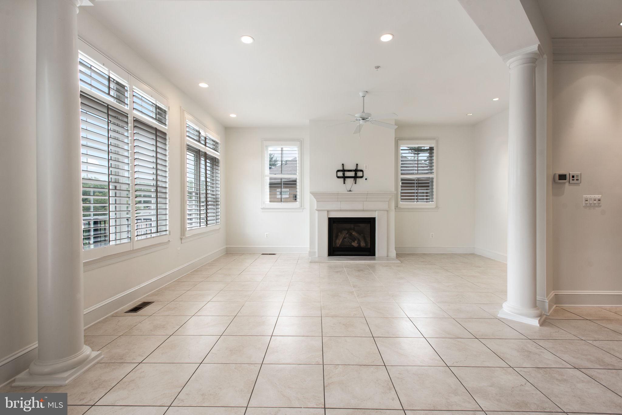 Real estate listing preview #10