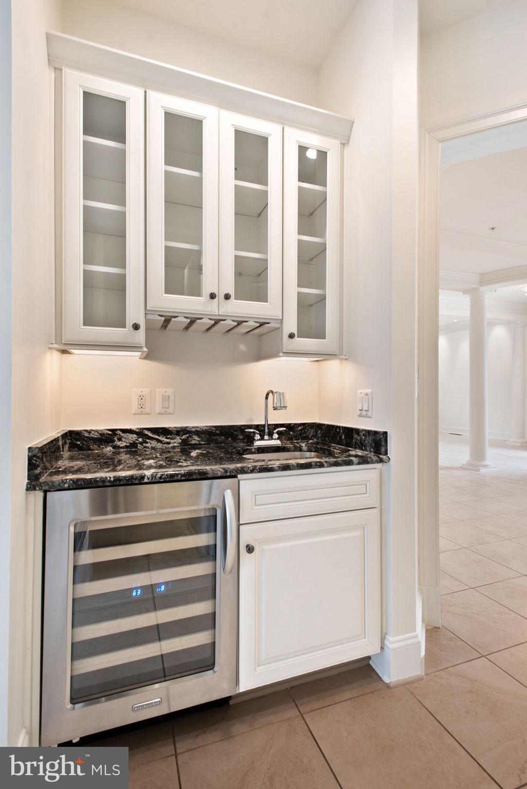 Real estate listing preview #16