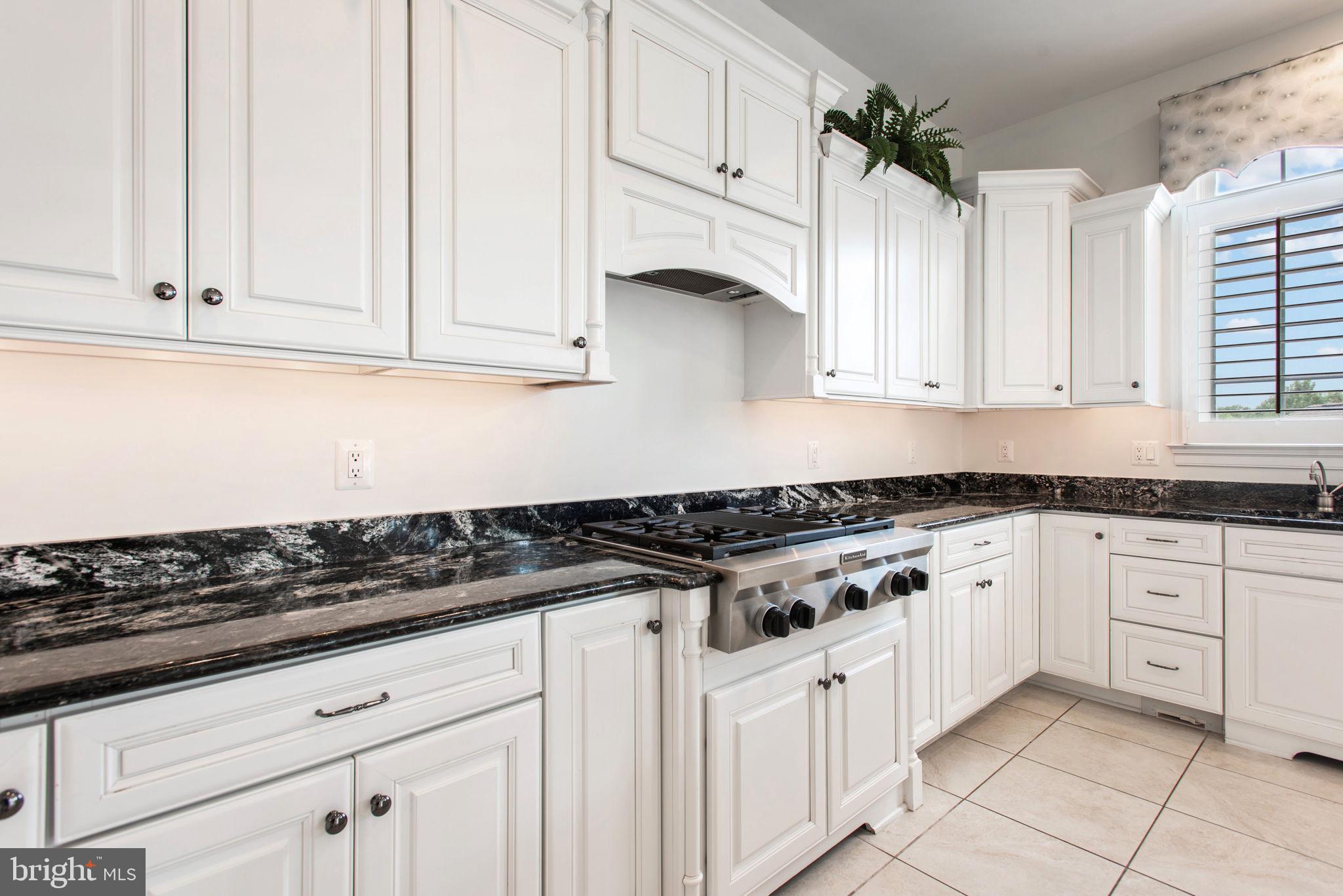 Real estate listing preview #29