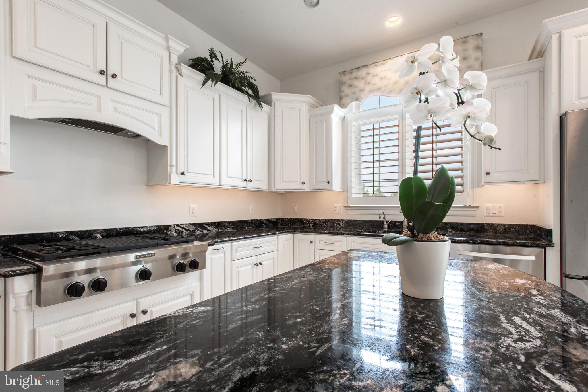 Real estate listing preview #26