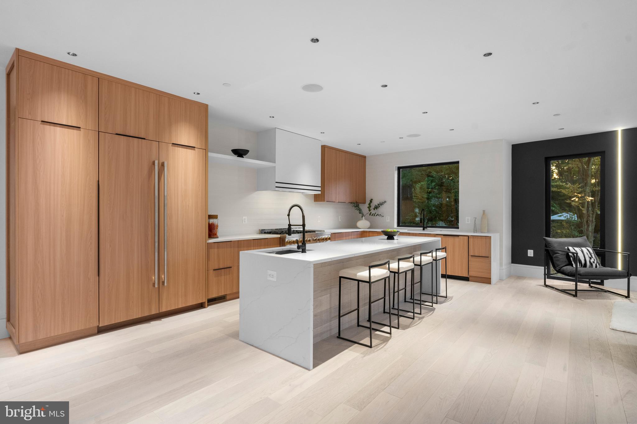 Real estate listing preview #9