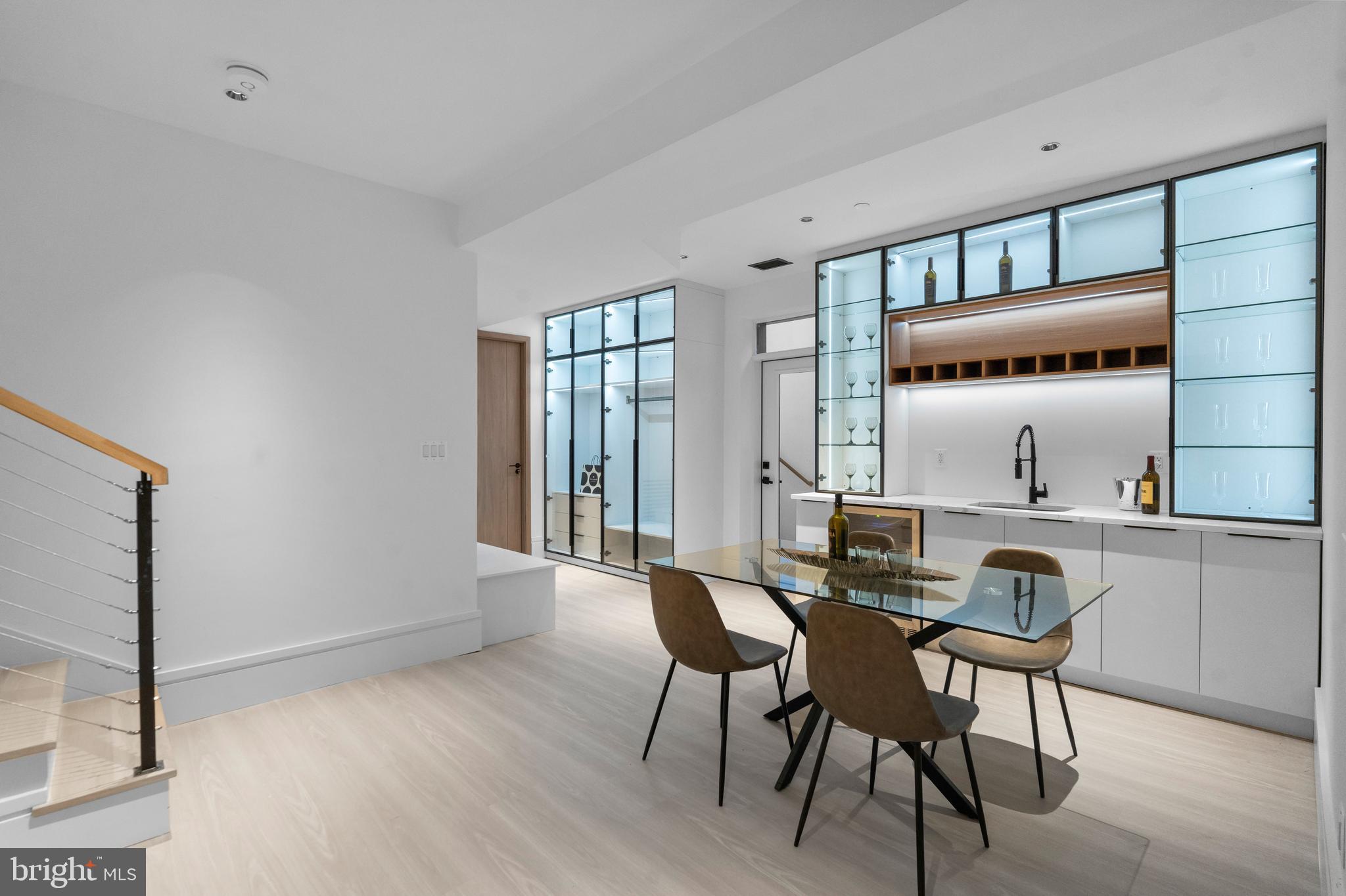 Real estate listing preview #64